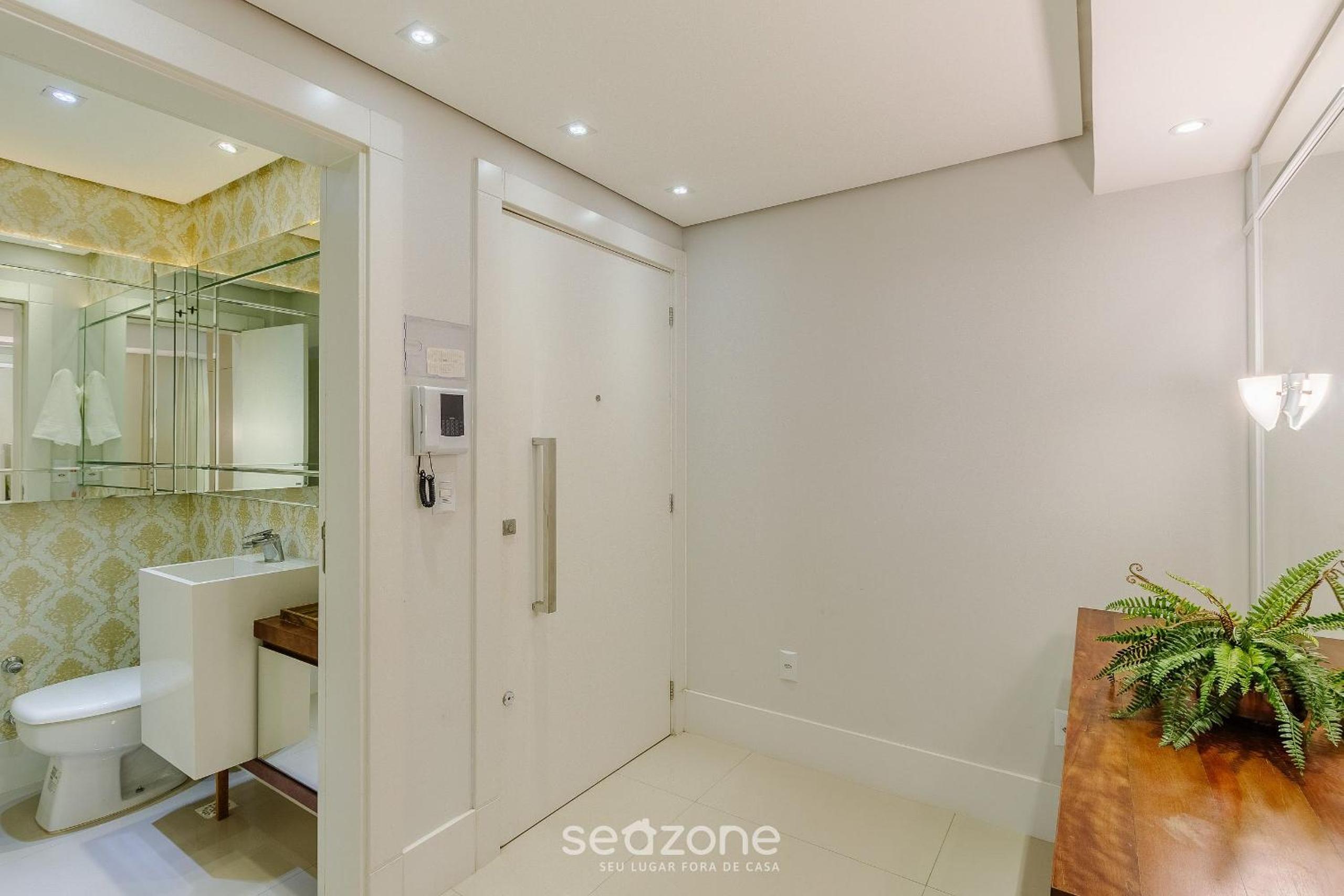 Apt w/ BBQ, 3 bedr, 700 m from Lago Negro ALT0402