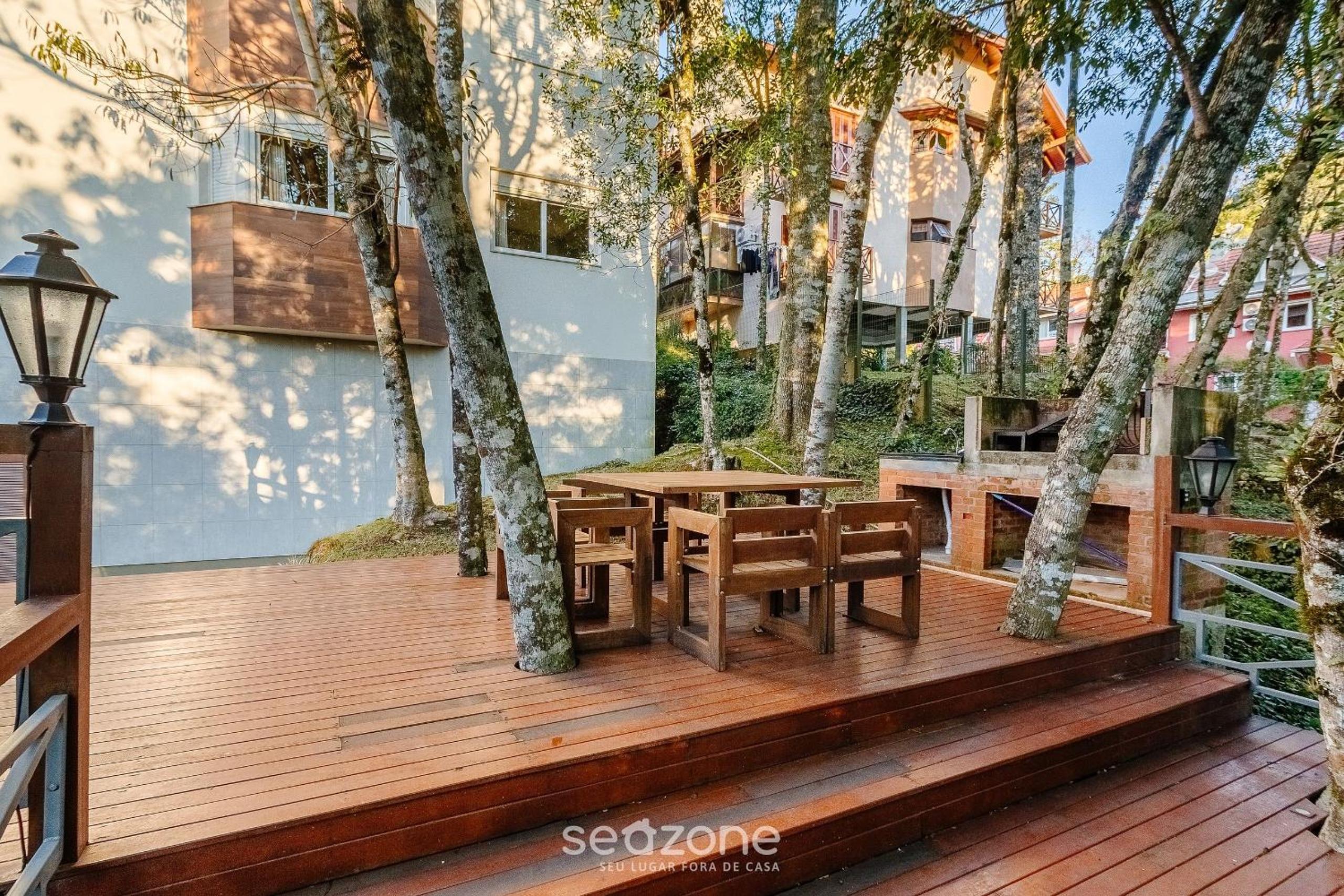 Apt w/ BBQ, 3 bedr, 700 m from Lago Negro ALT0402