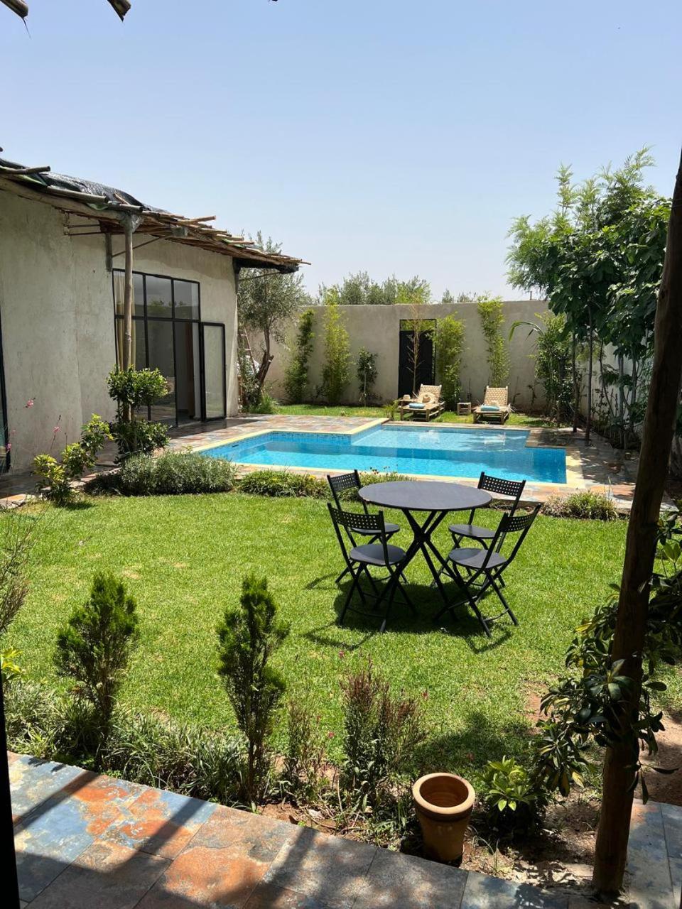Villa familiale, piscine privée sans vis-à-vis