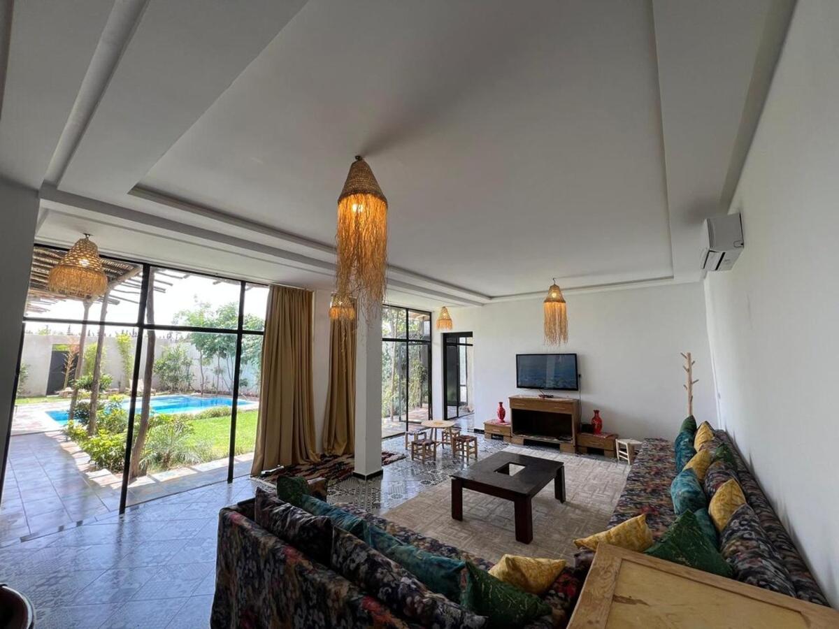Villa familiale, piscine privée sans vis-à-vis