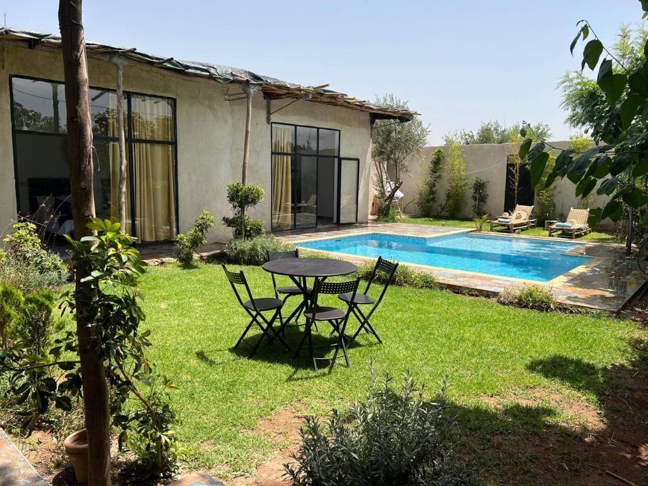 Villa familiale, piscine privée sans vis-à-vis