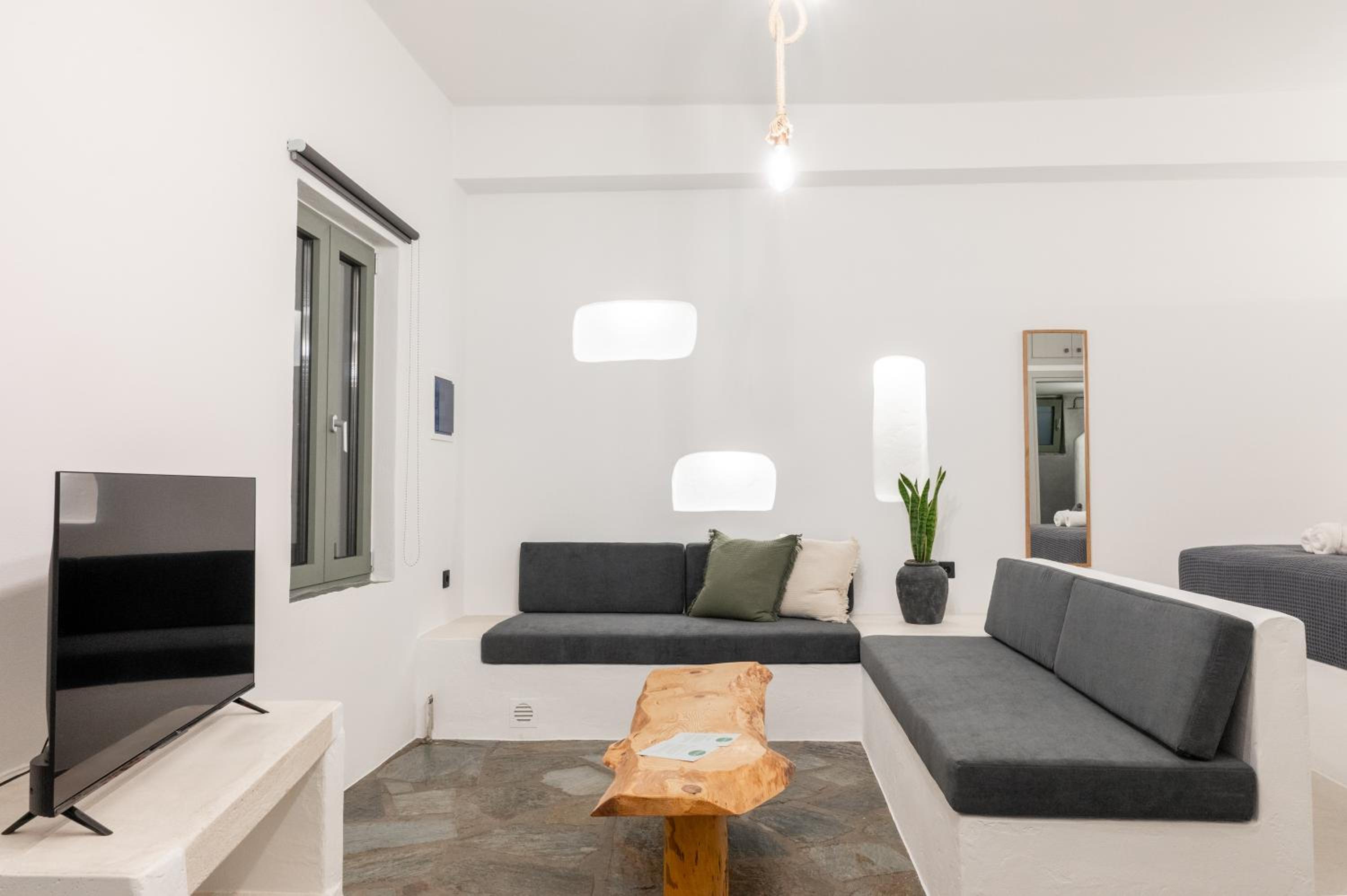 Nysa Kea - A Cycladic House