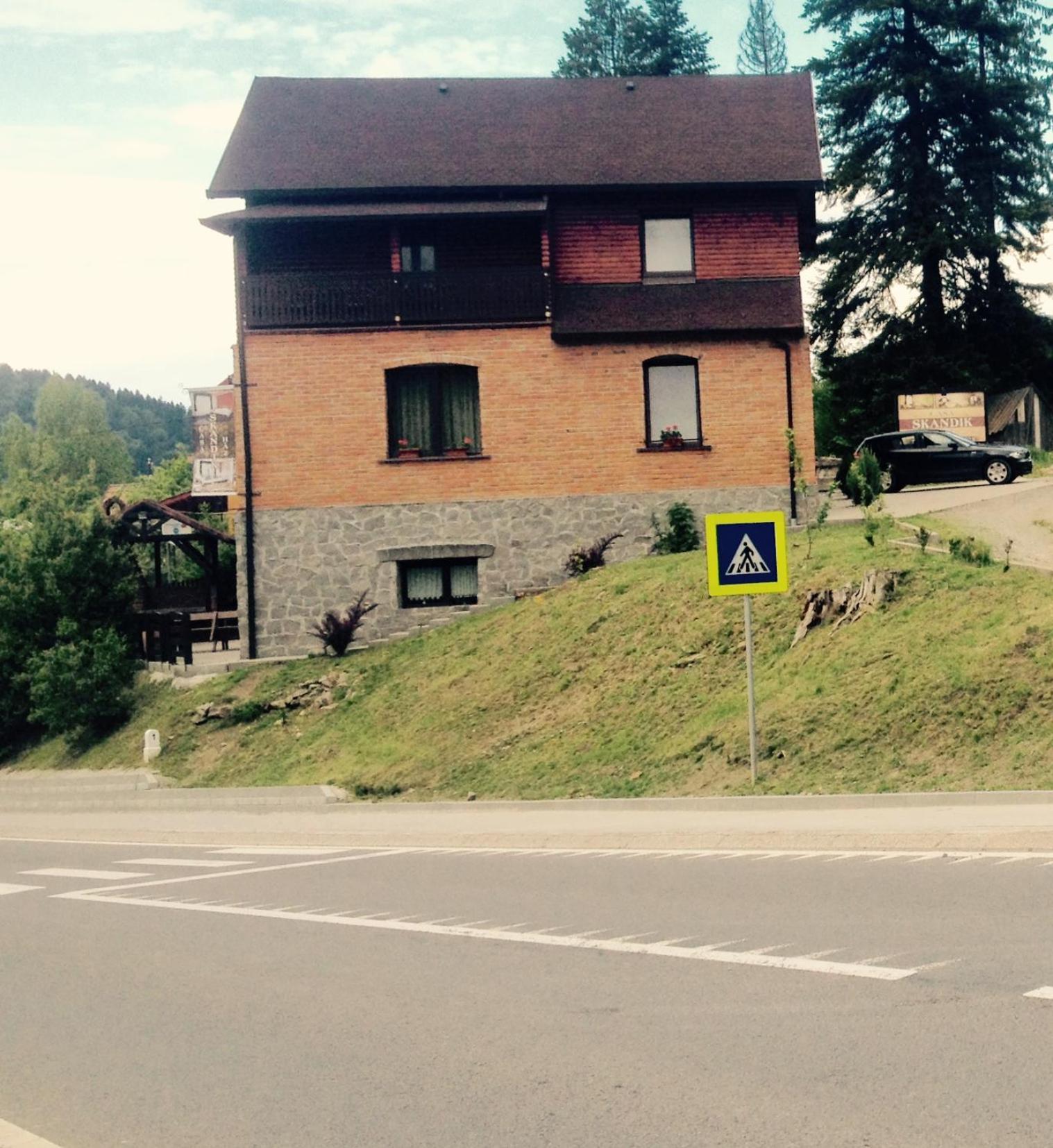 Photo 8