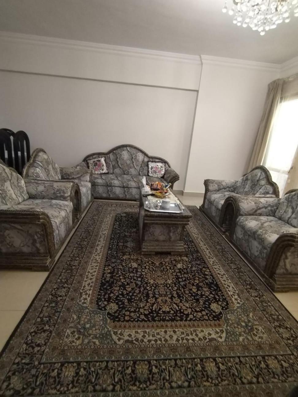 Maadi Grand City Families only