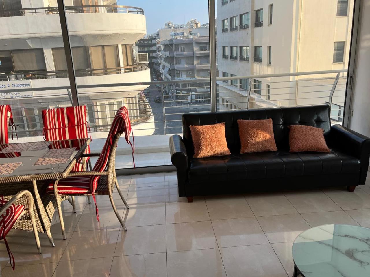 Marina City Centre Stays