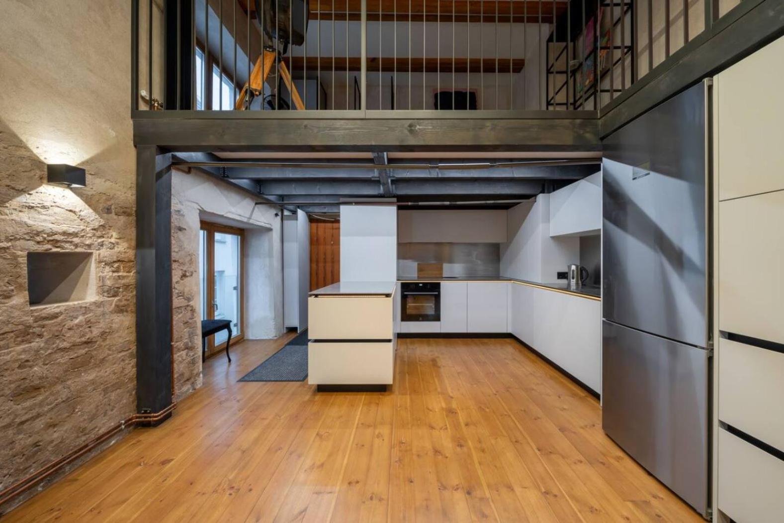 Old town Loft duplex, 24h7d self check in Loft
