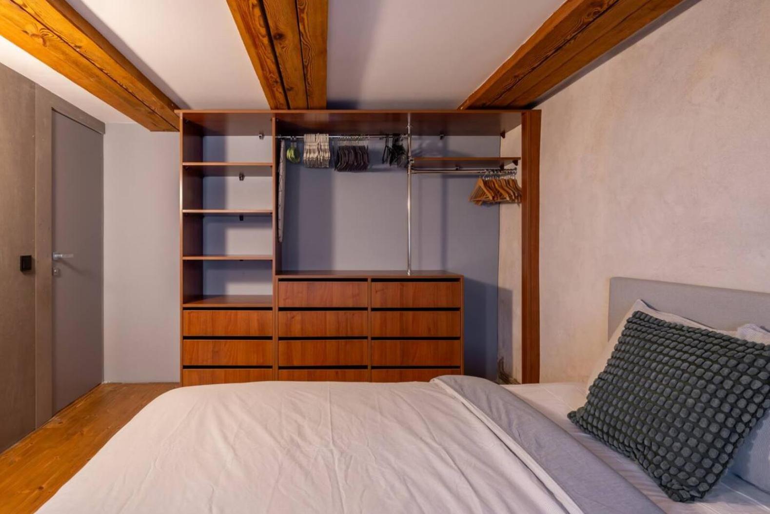 Old town Loft duplex, 24h7d self check in Loft