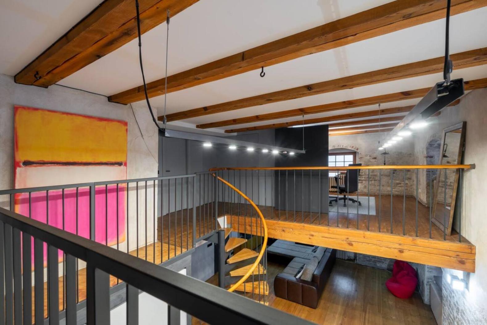 Old town Loft duplex, 24h7d self check in Loft