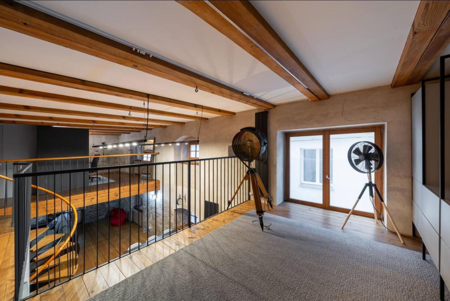 Old town Loft duplex, 24h7d self check in Loft