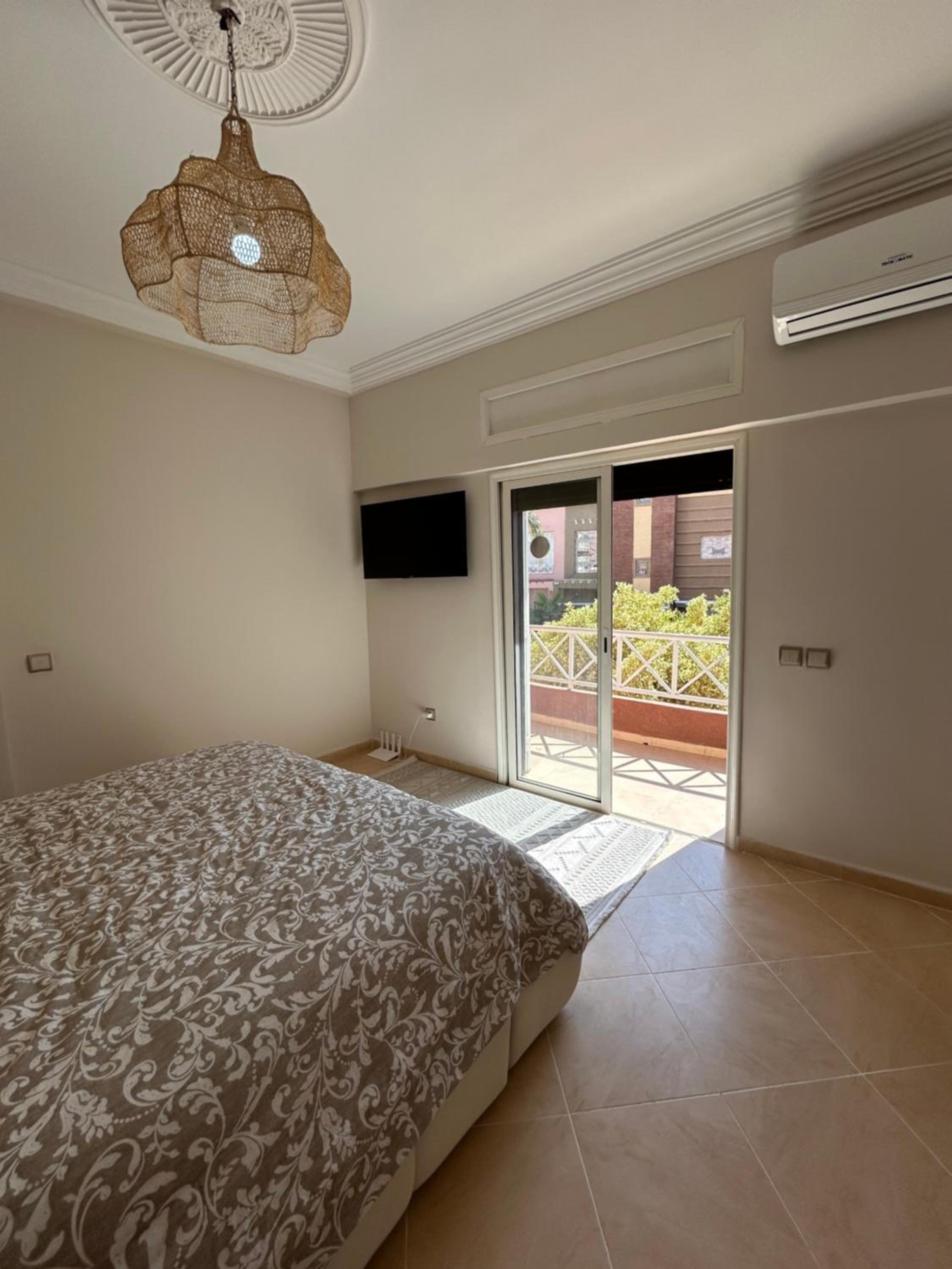 Villa moderne avec jacuzzi & jardin - Marrakech