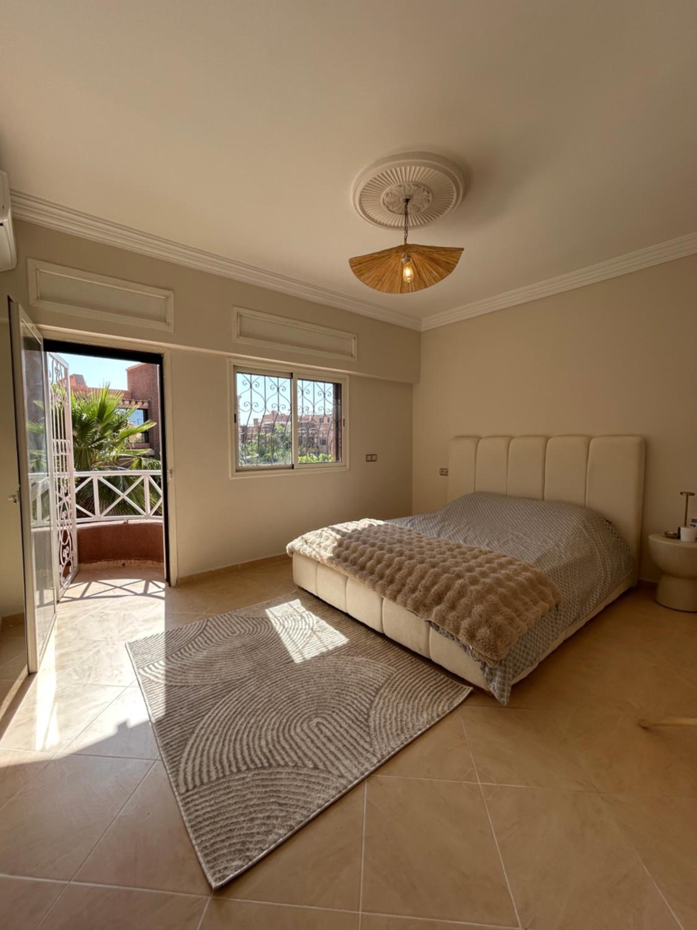 Villa moderne avec jacuzzi & jardin - Marrakech