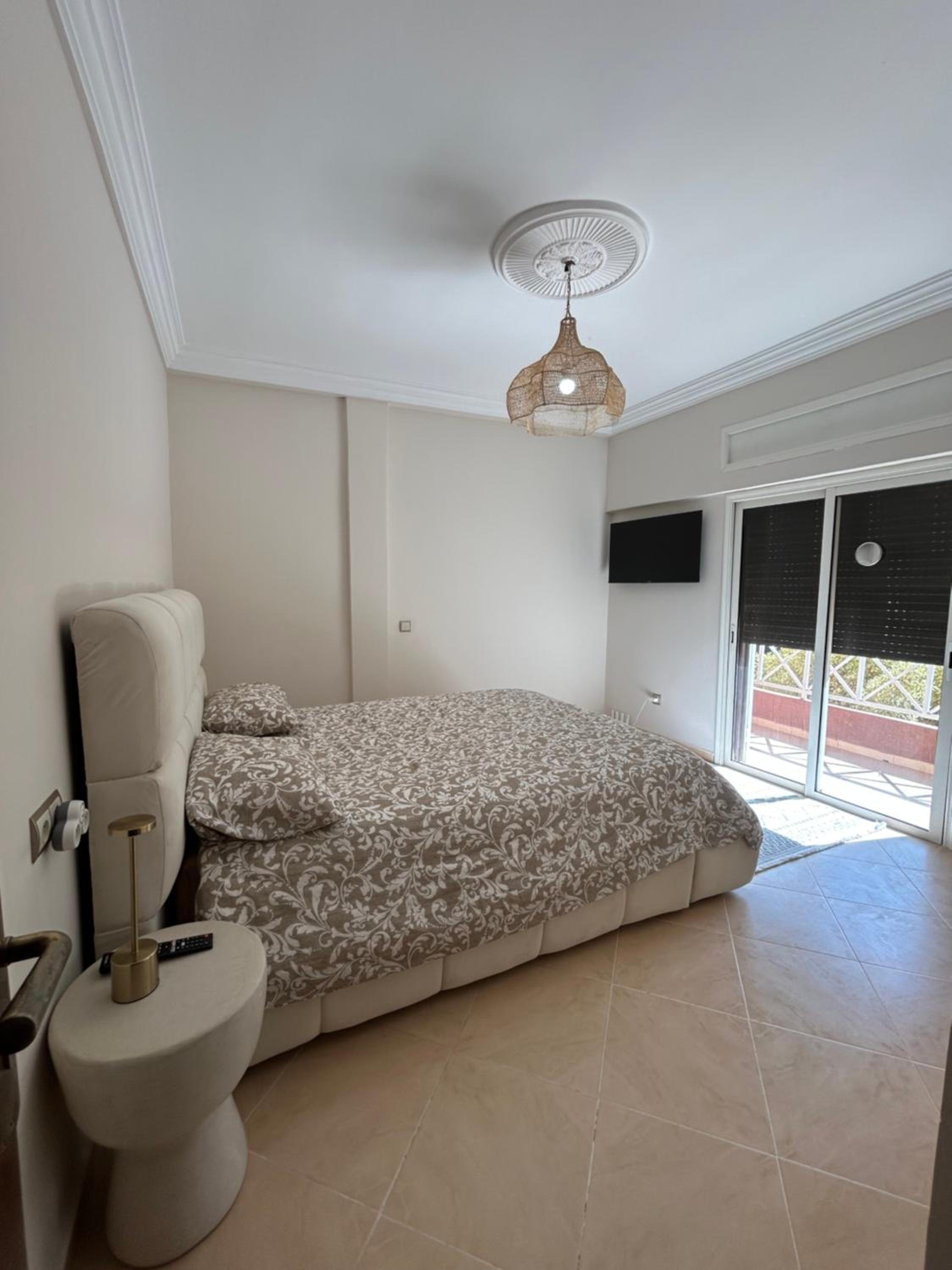 Villa moderne avec jacuzzi & jardin - Marrakech