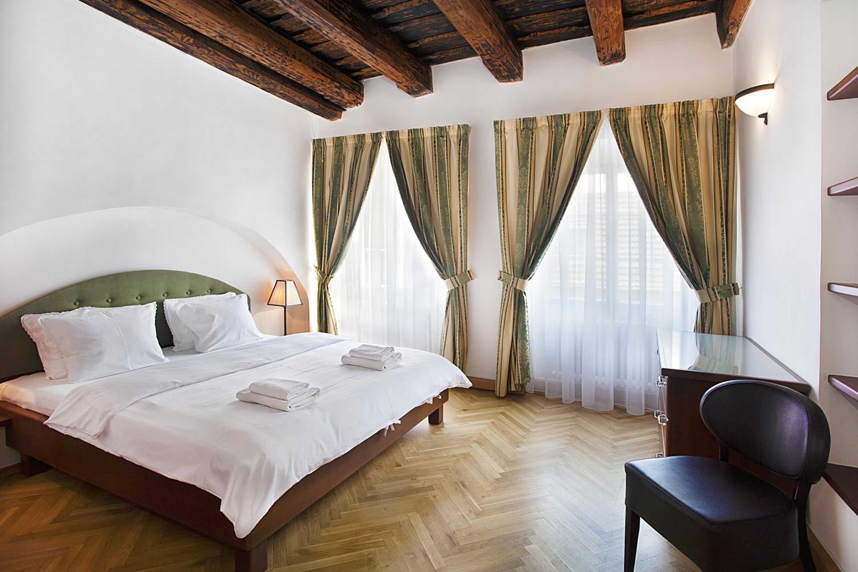Residence Thunovska