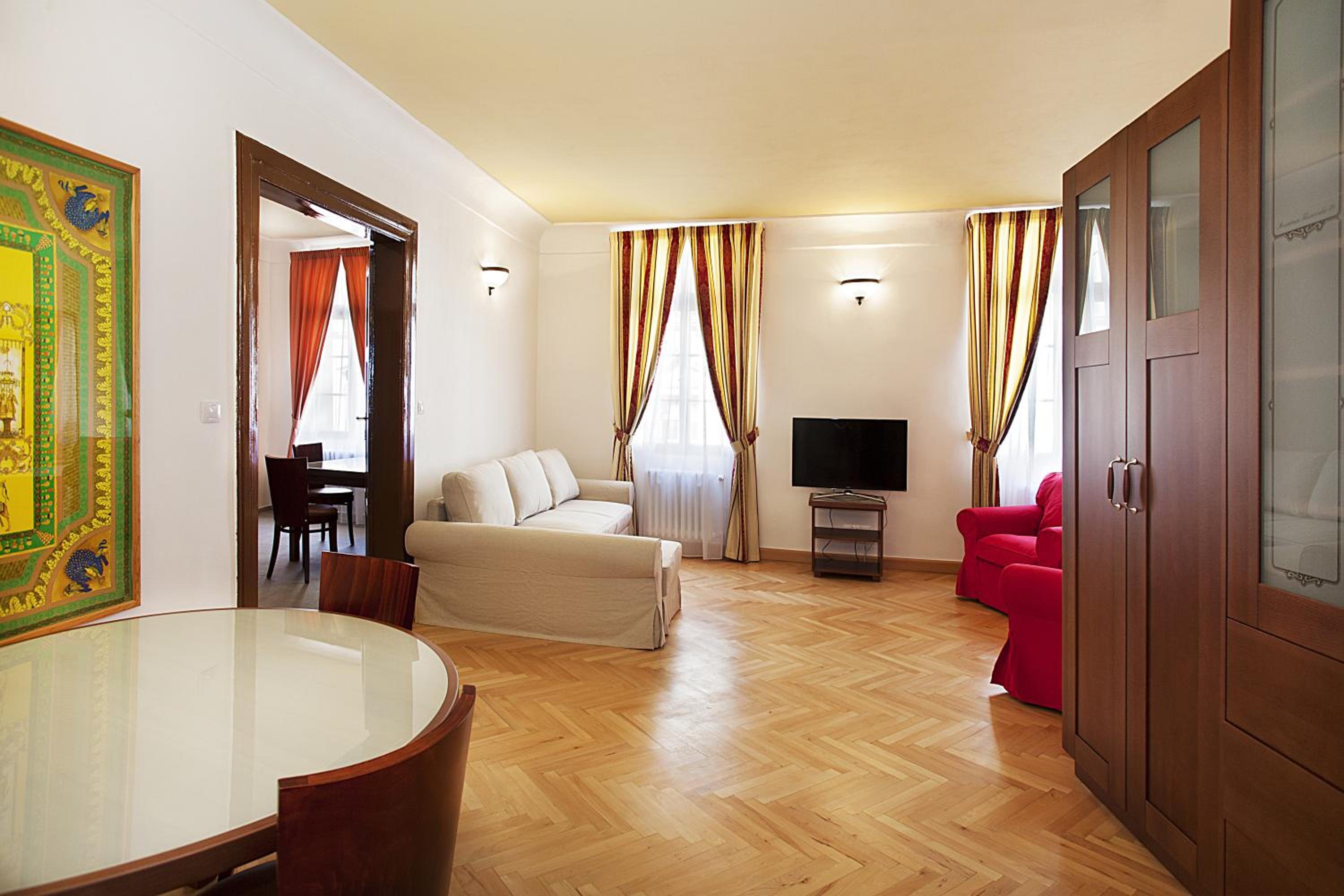 Residence Thunovska