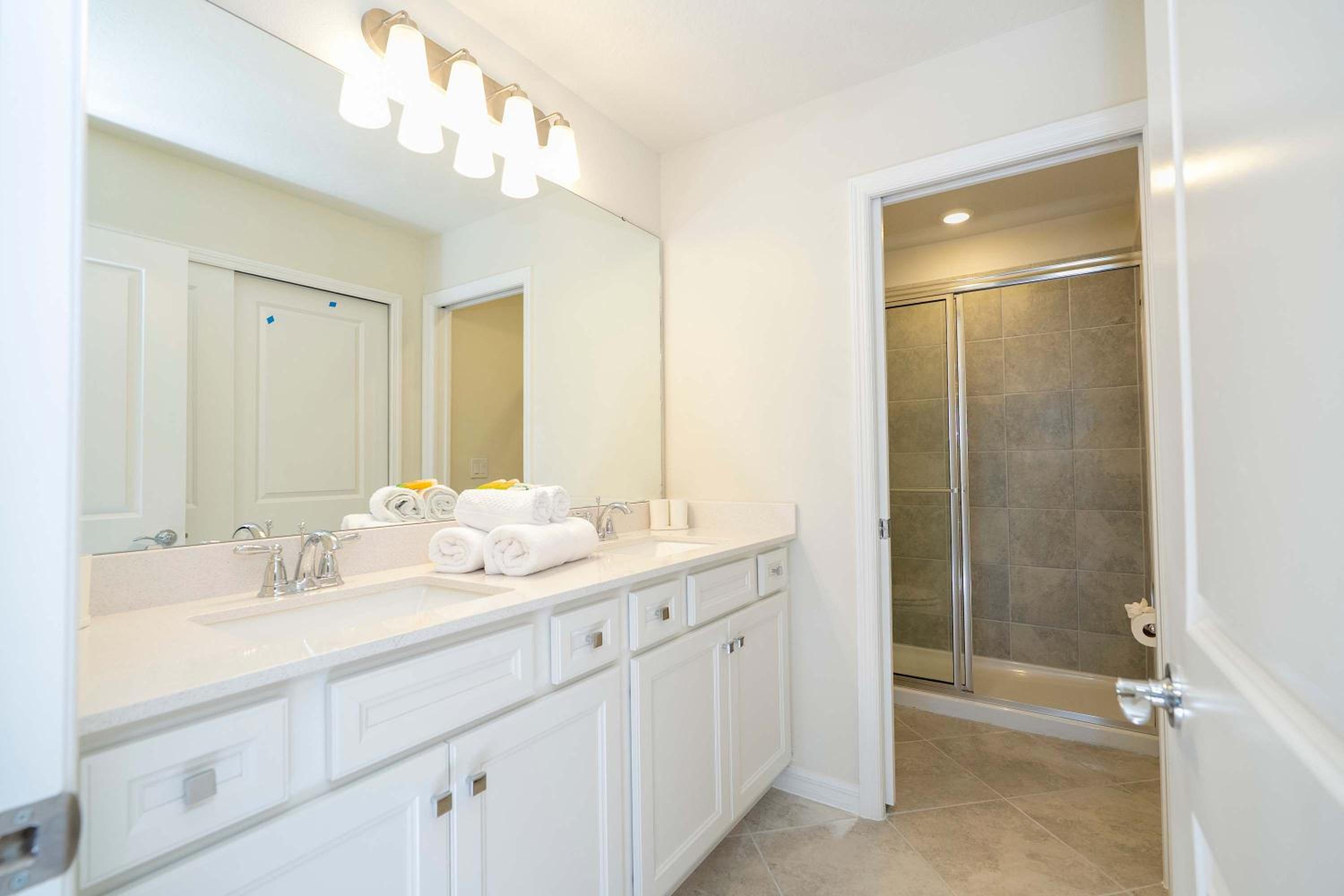 Magical 5BR w Pool Minutes from Disney 16140