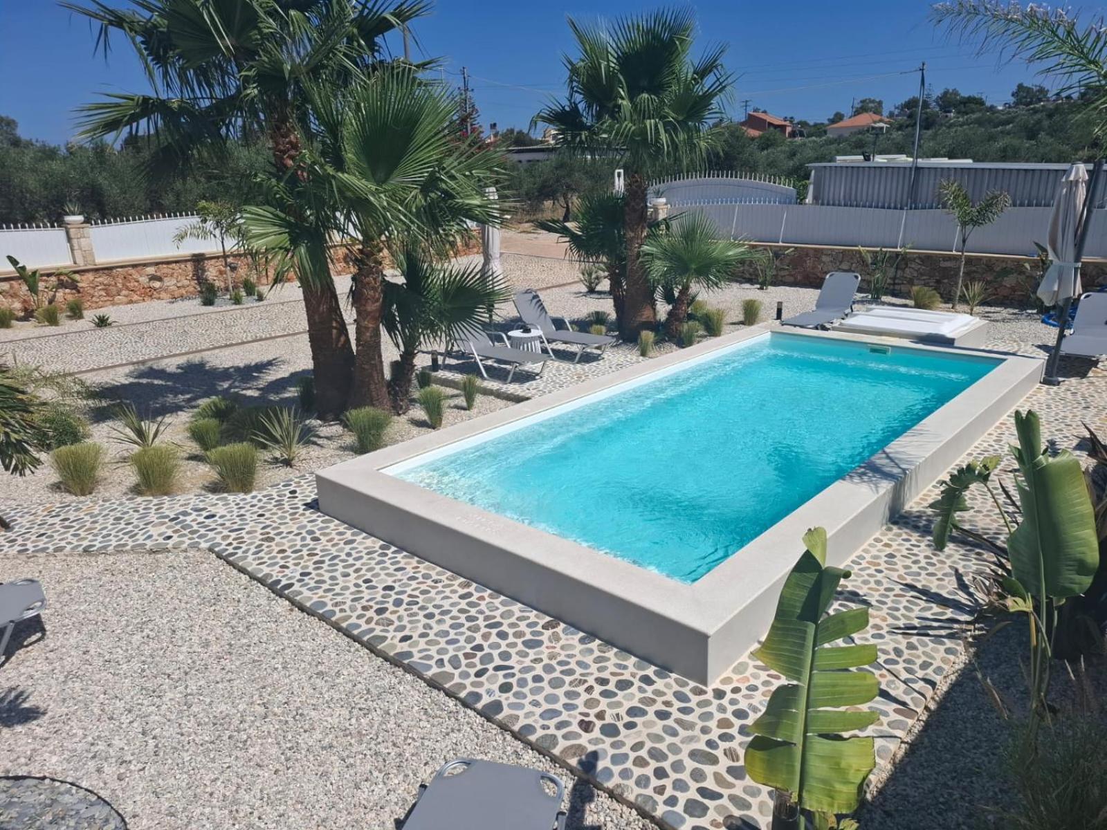 Villa Dadis