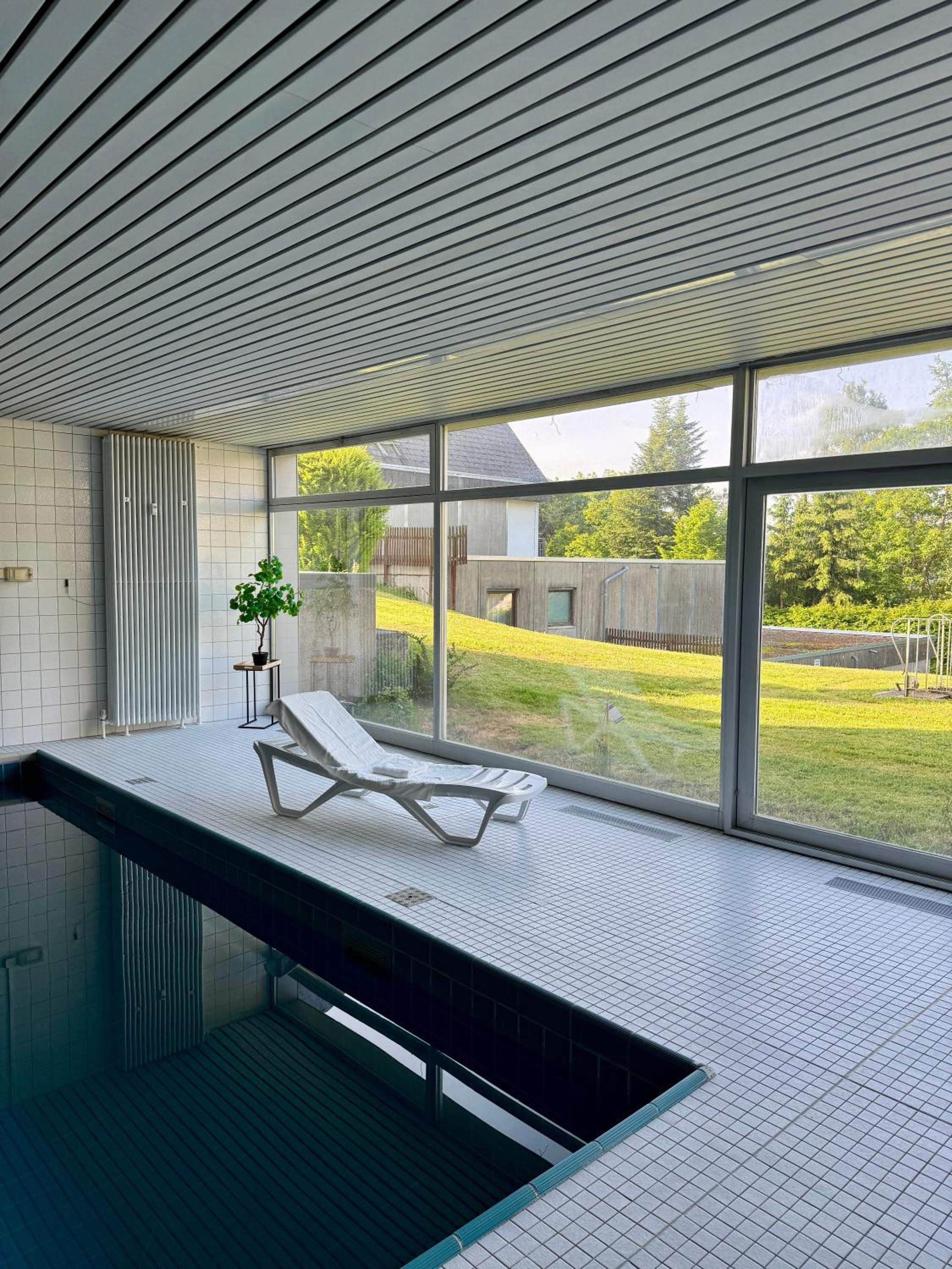 Moderne Loft im Schwarzwald mit Pool und Sauna