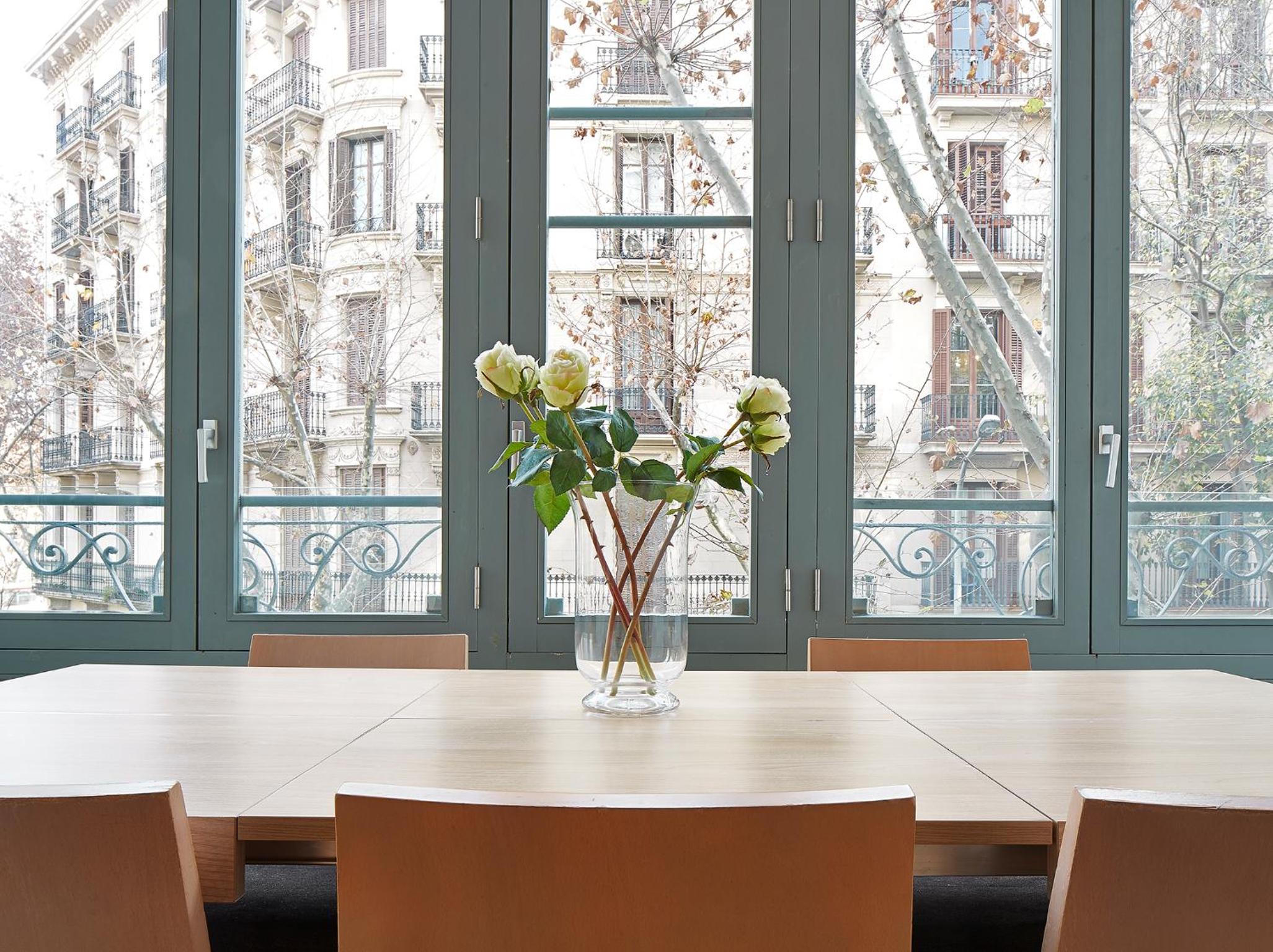 Fewdays Barcelona Apartments