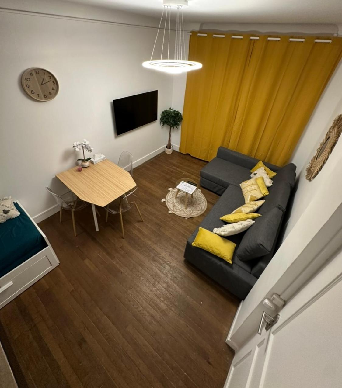 PARIS-MONTROUGE Magnifique Studio Appartement de 35m2 - très cosy pour 1 à 6 personnes refait à neuf - ENTIRE APARTMENT LUXURIOUS AND WARM - Montrouge Pari