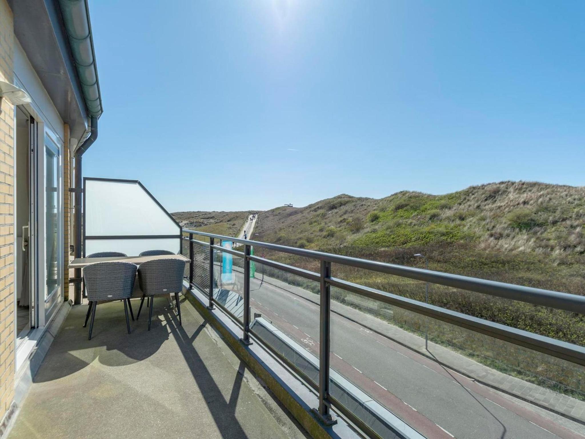 Photo 98