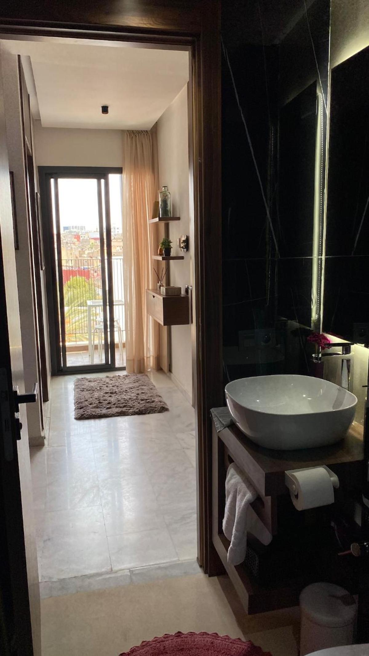 Modern & Fully equipped 1BDR Flats in Palmiers Central Casablanca with Terrace & Parking