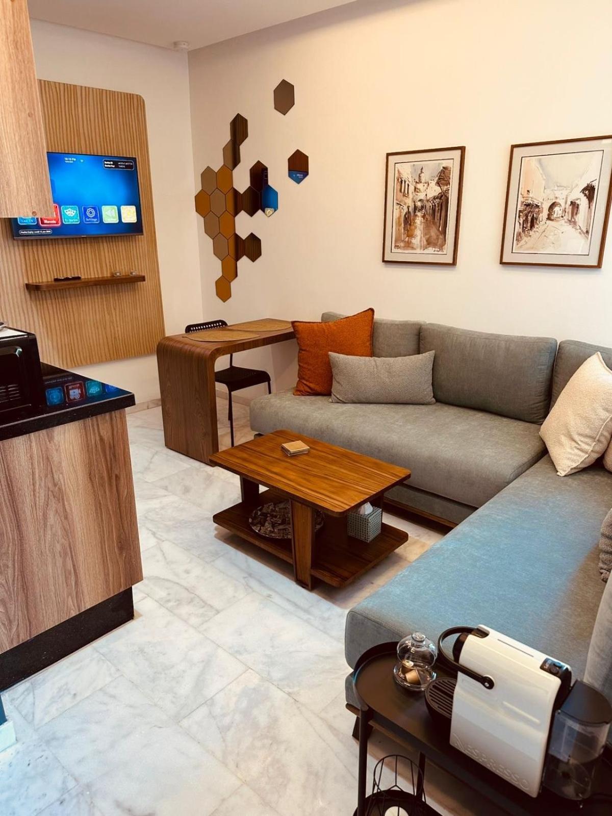Modern & Fully equipped 1BDR Flats in Palmiers Central Casablanca with Terrace & Parking