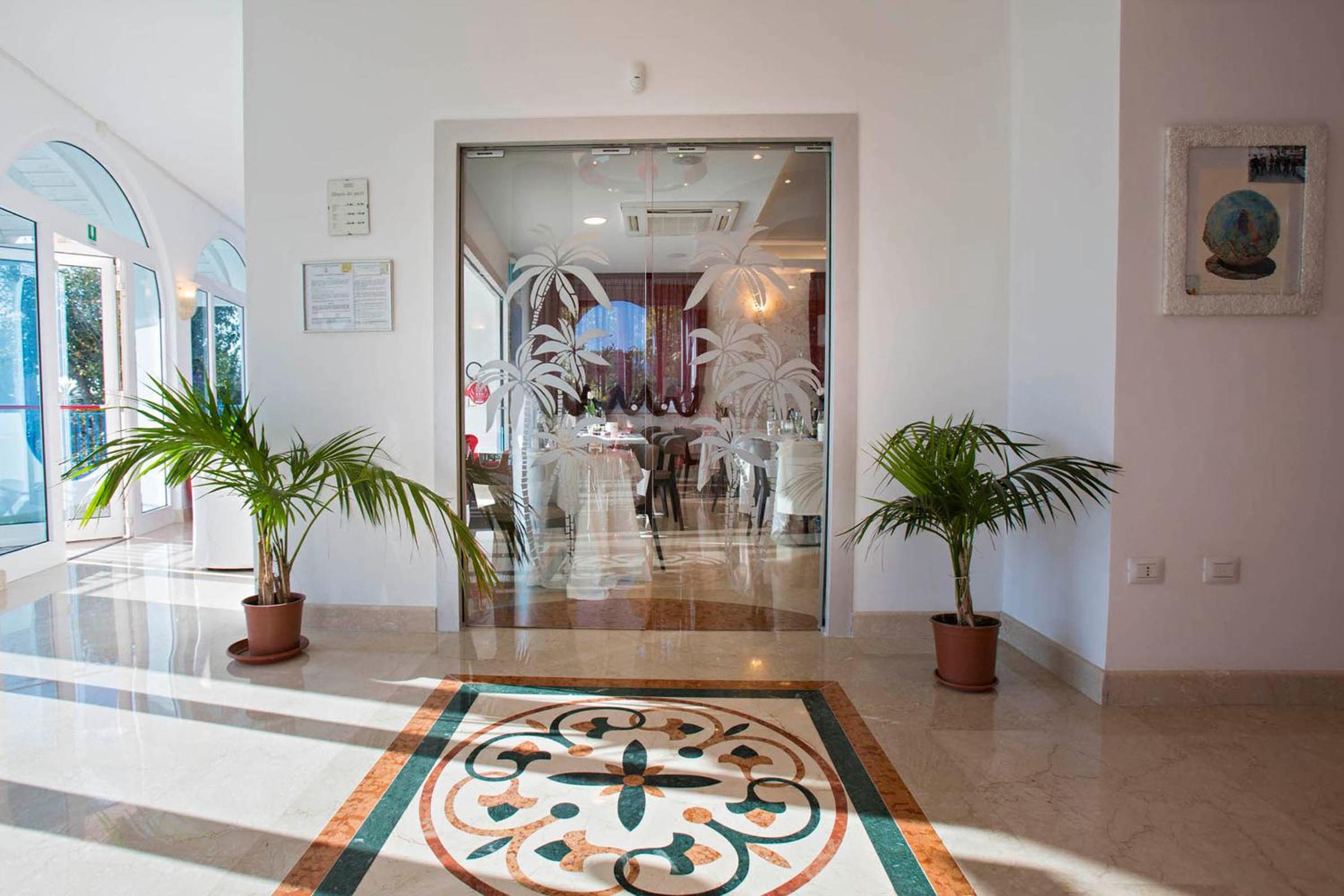 Hotel Ambassador