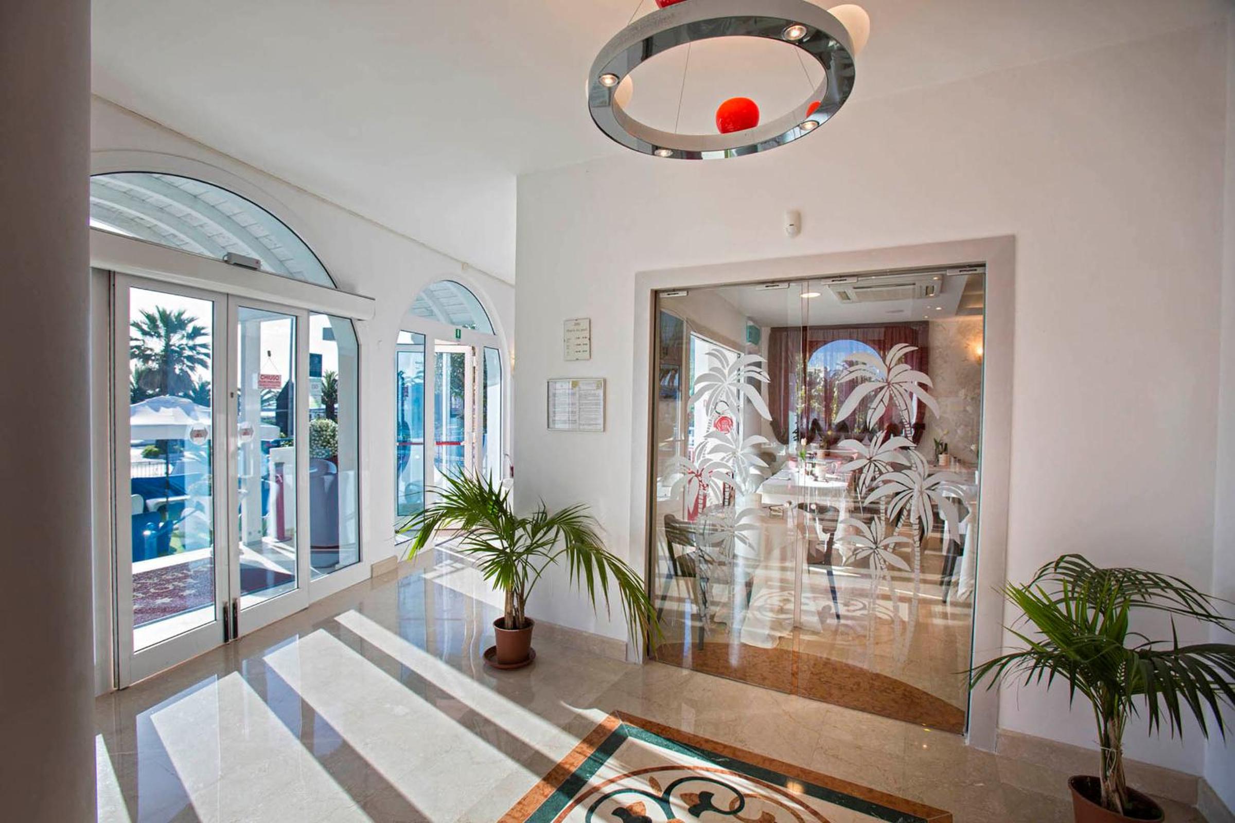 Hotel Ambassador