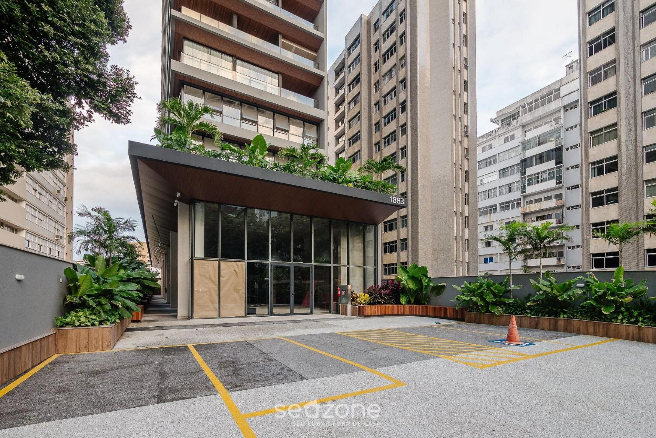 Stay with style and convenience in Salvador – LIV