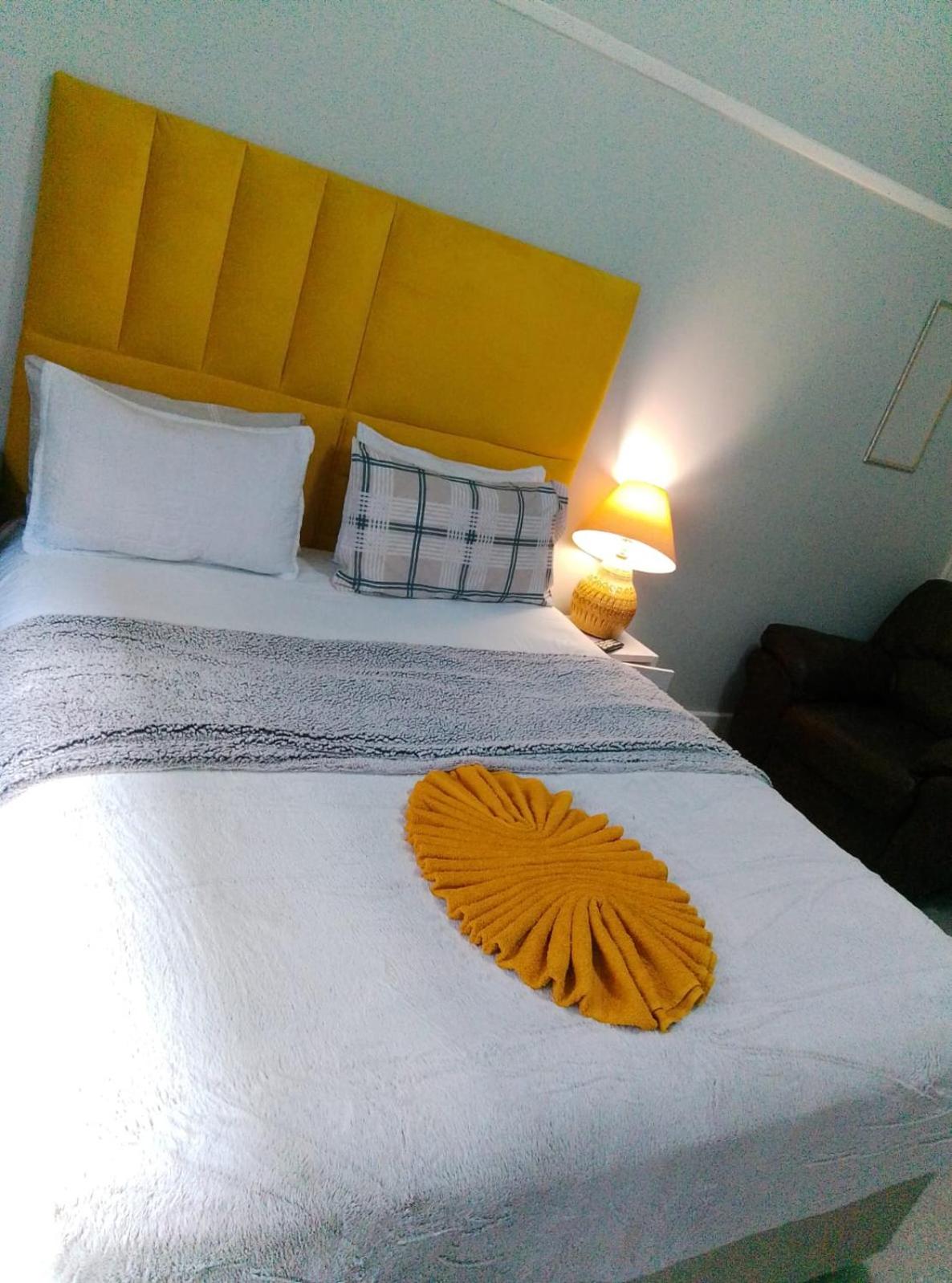 Neo & Ruks Guest house parow 1