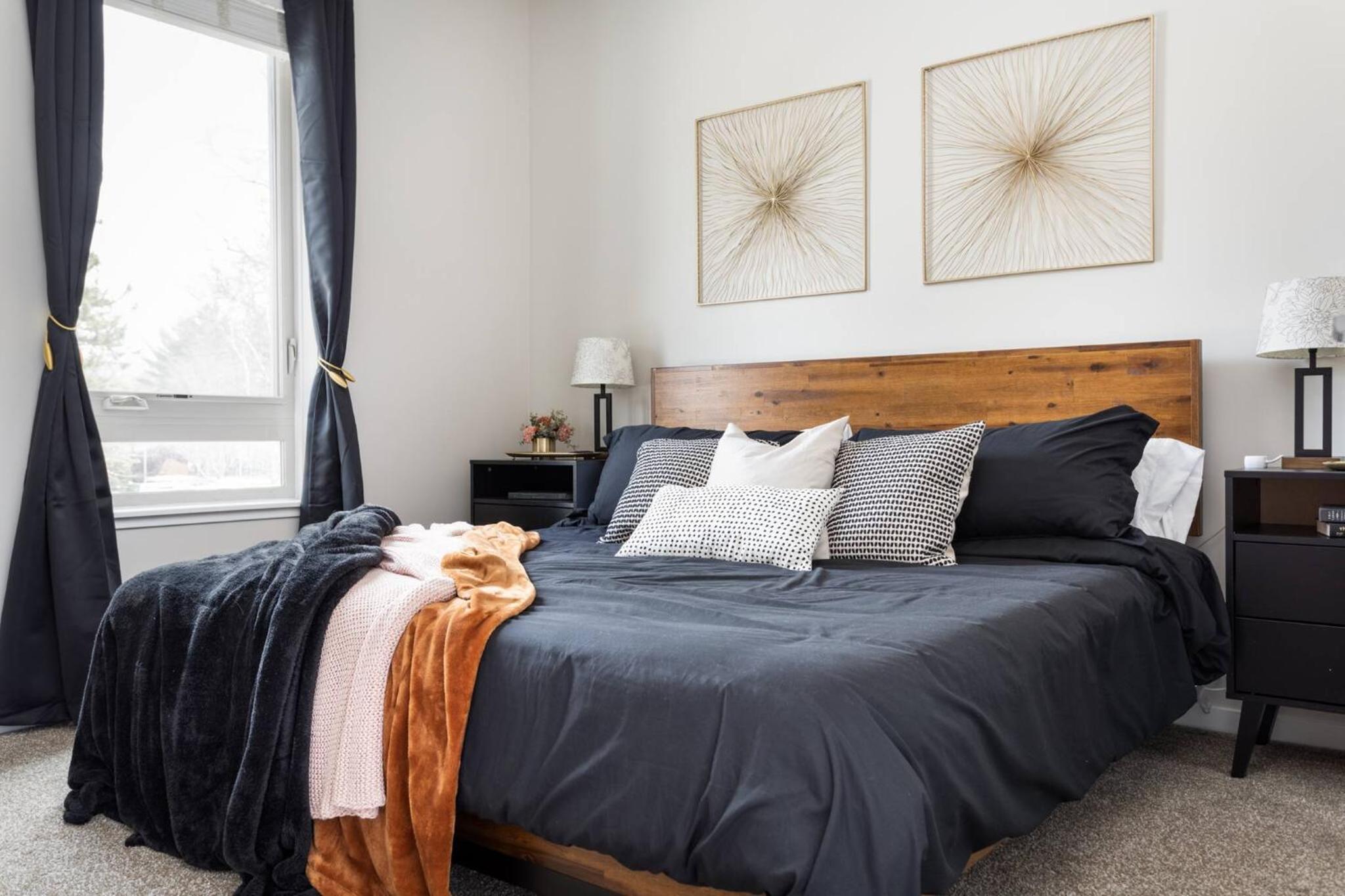 TC Sweet Pea - 2-Bedroom Condo Near Downtown TC!
