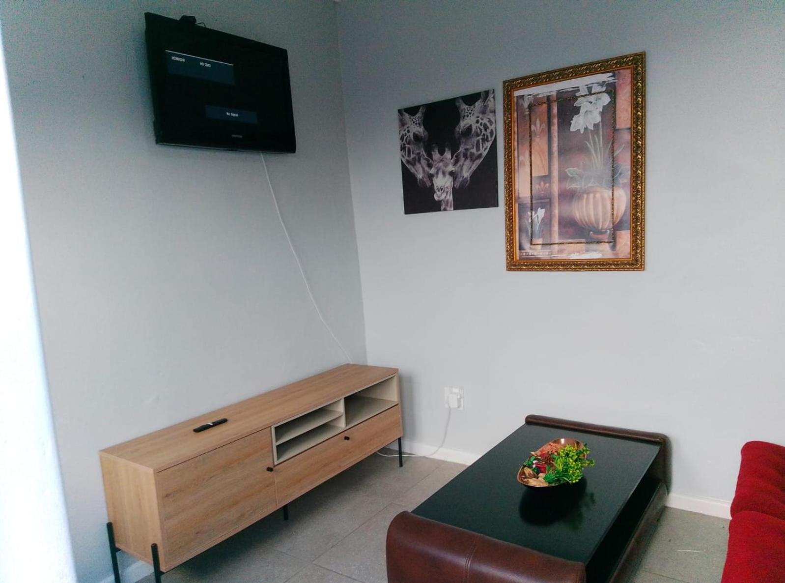 Neo & Ruks Guest house parow 1