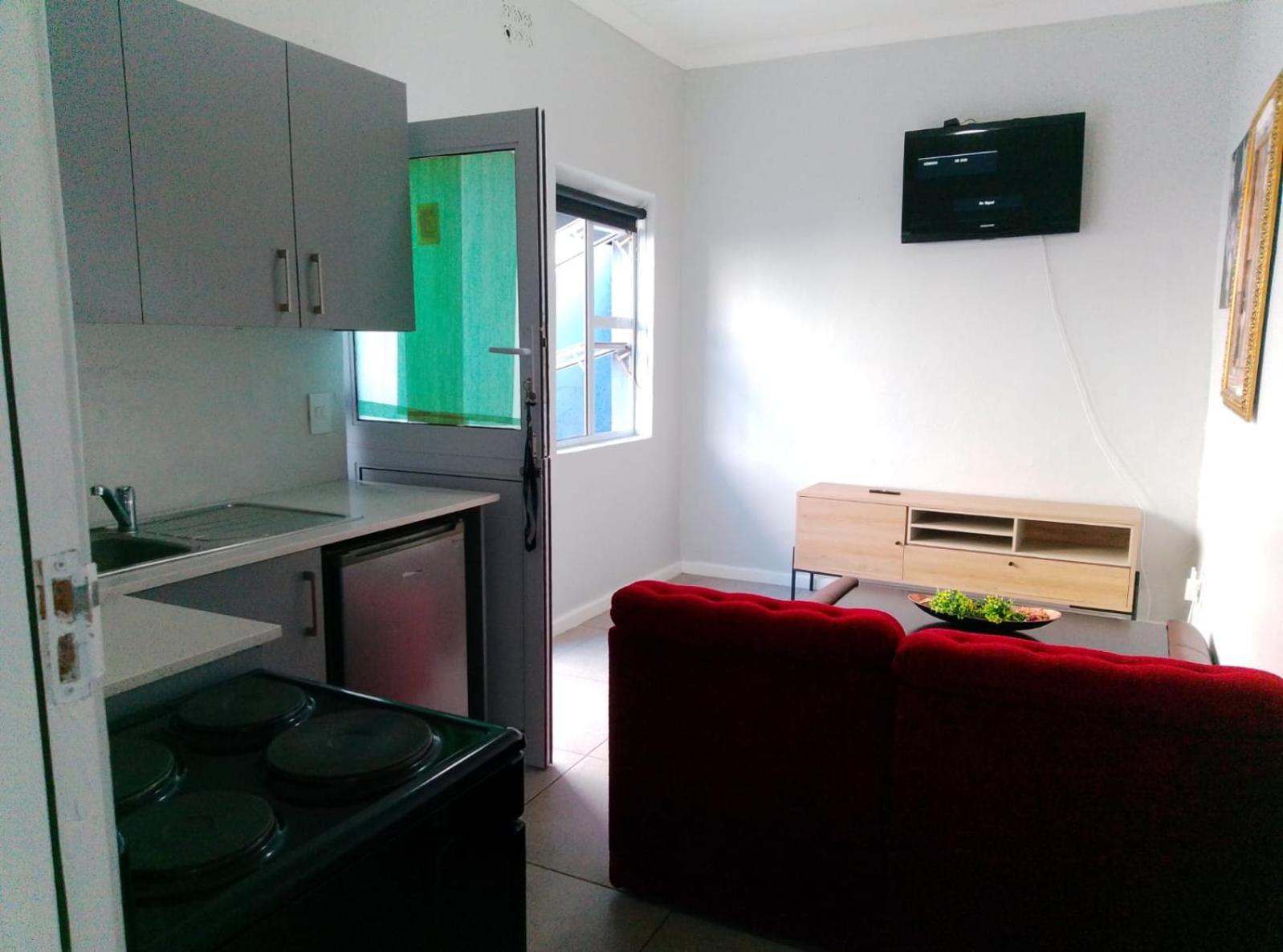 Neo & Ruks Guest house parow 1