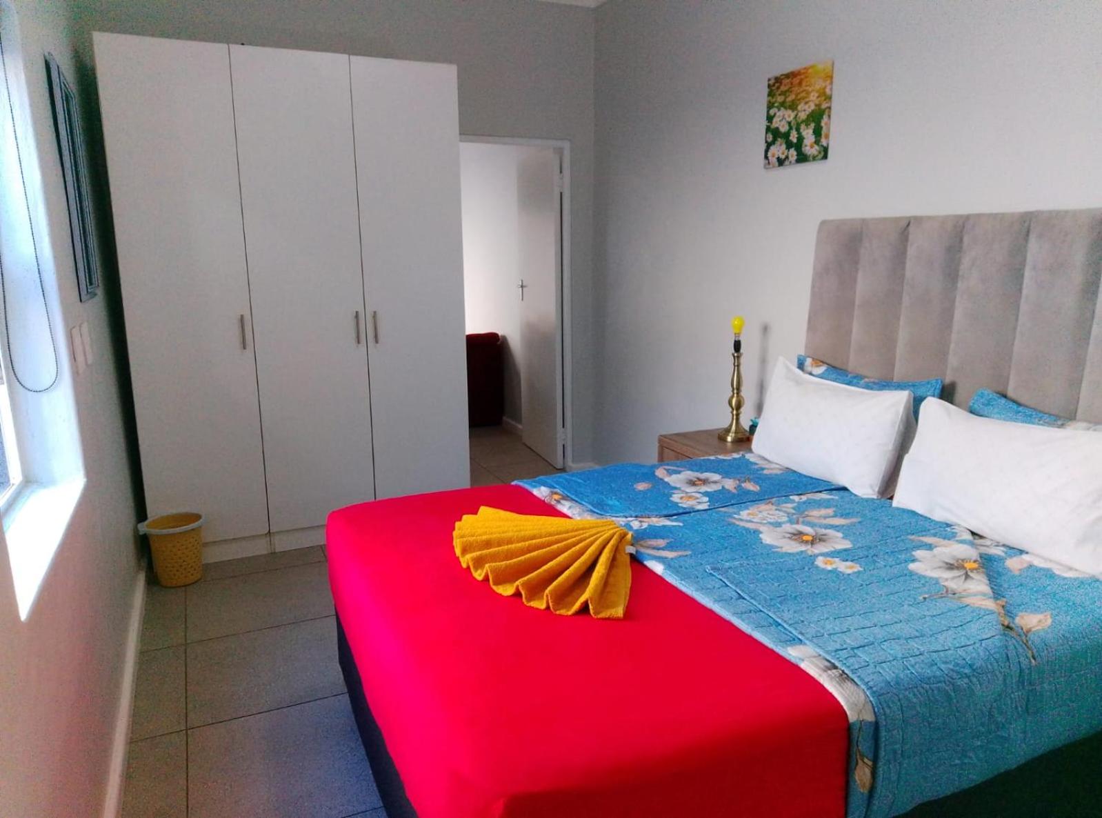Neo & Ruks Guest house parow 1