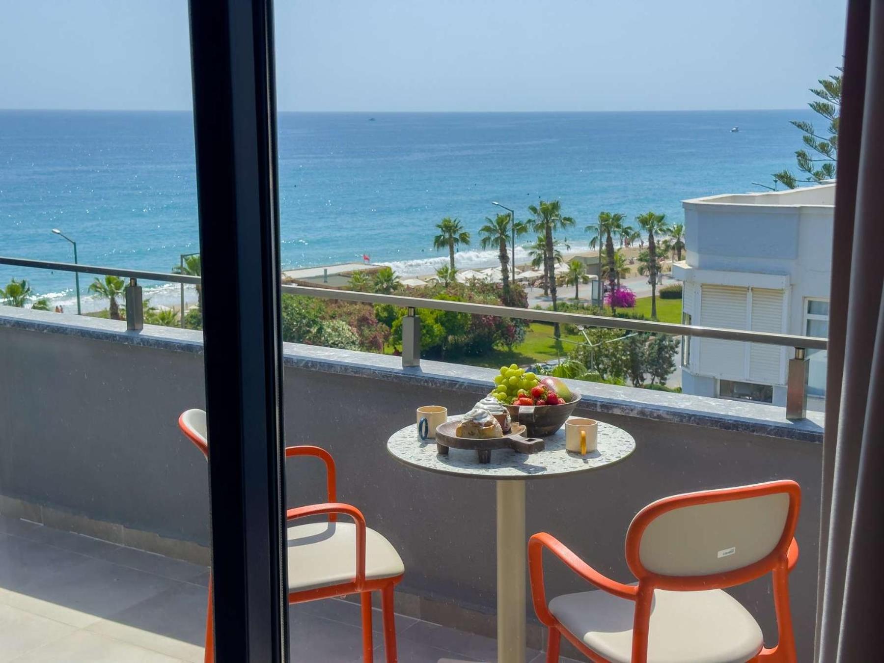 Qoople Litus seaside view apartments on Kleopatra beach