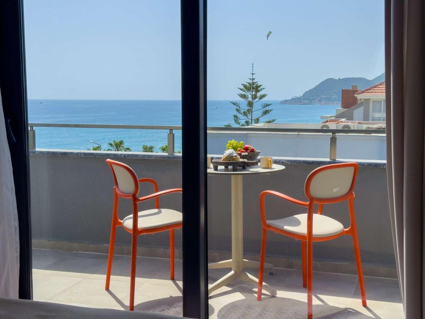 Qoople Litus seaside view apartments on Kleopatra beach