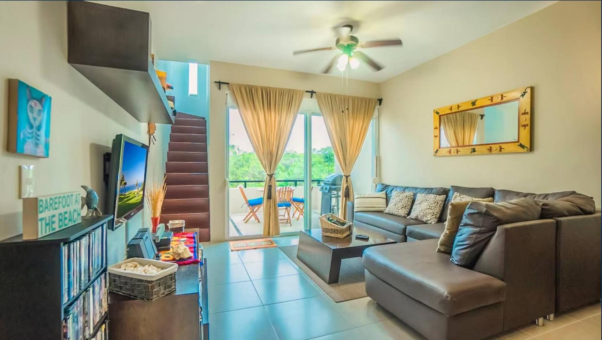 Luxury 2 level Penthouse with 2 BR - Only 3 Blocks from the beach - Meridian 310