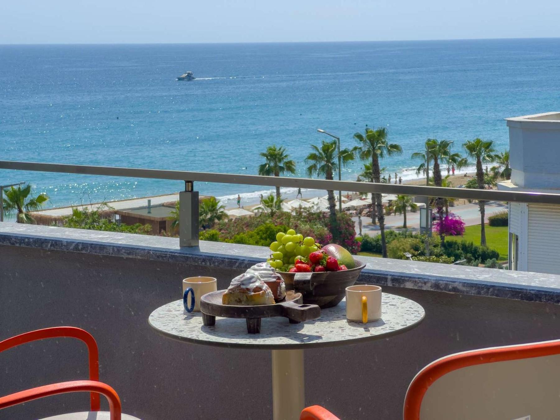 Qoople Litus seaside view apartments on Kleopatra beach