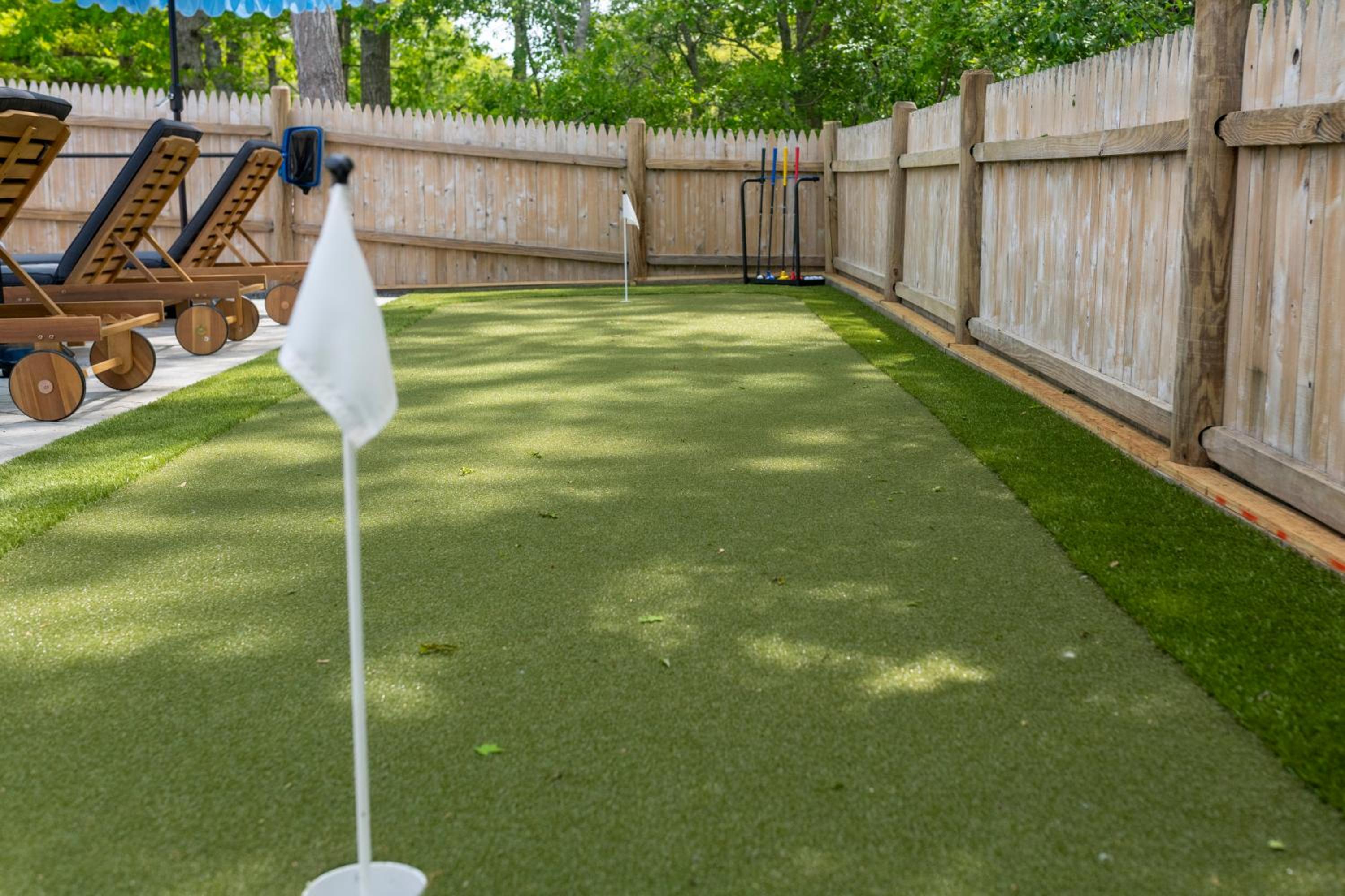 Cape Cod heated Pool, Putting Green, Speak Easy, Game room,