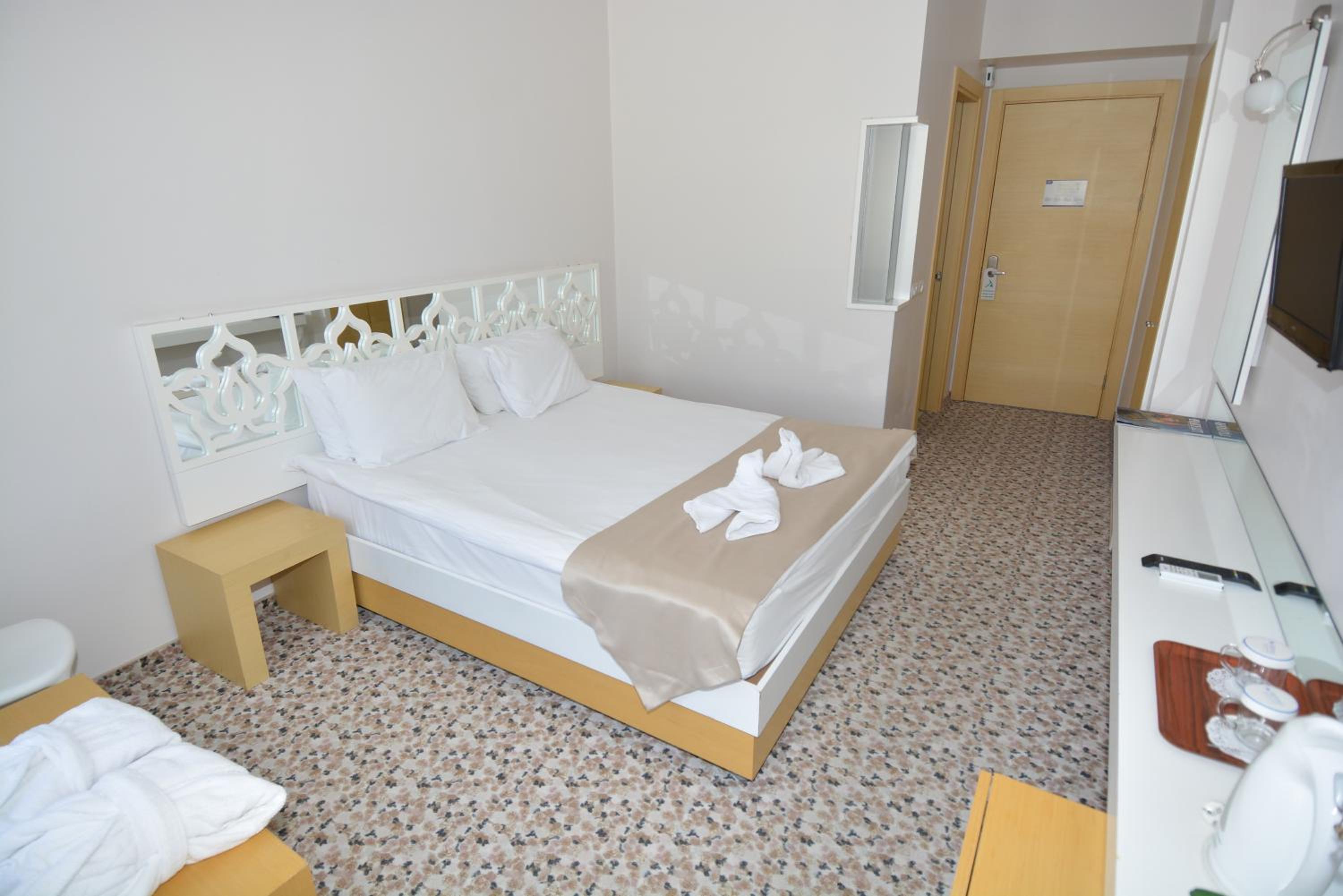 Tripolis Hotel 24