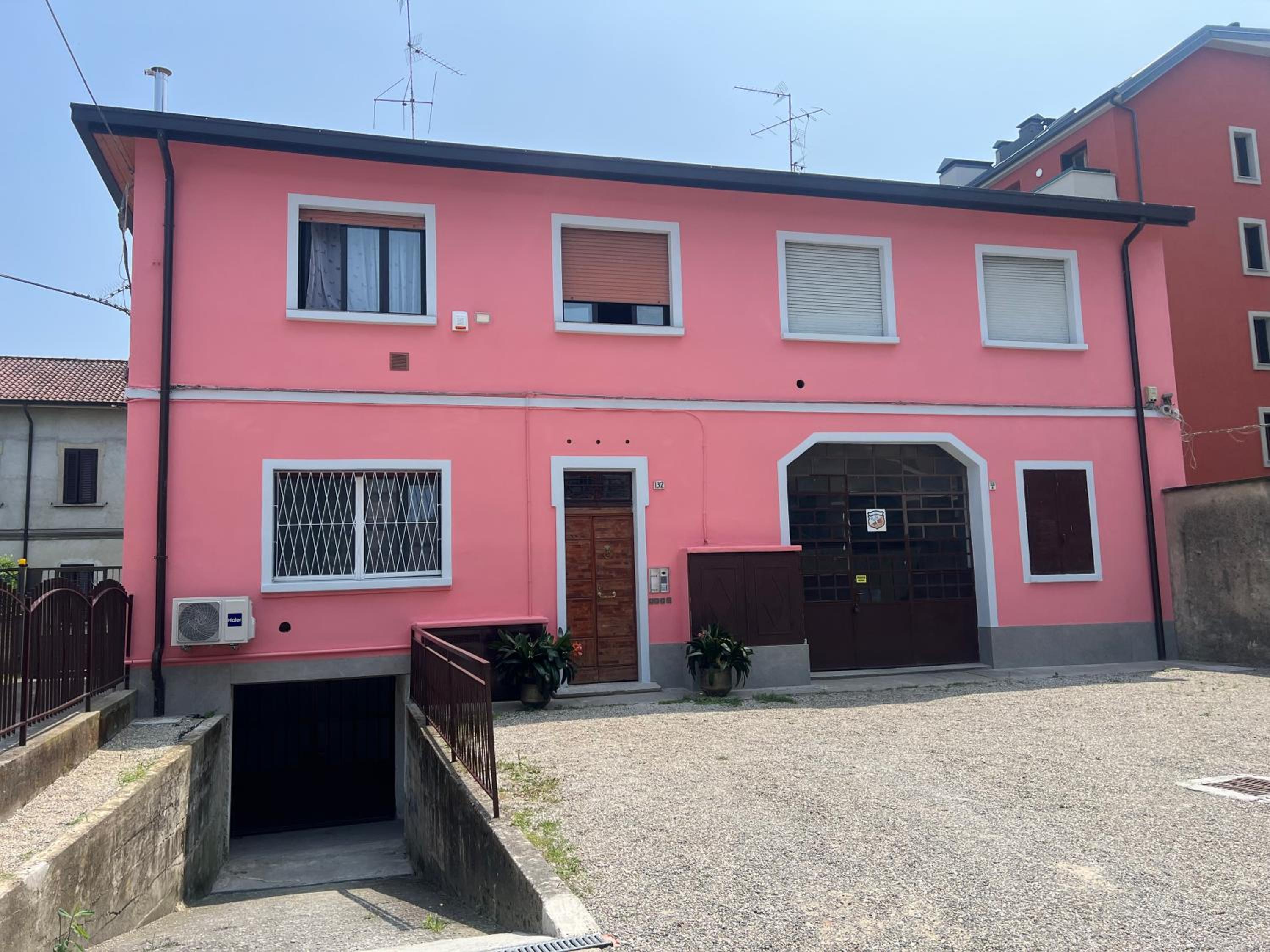 R&S Apartment