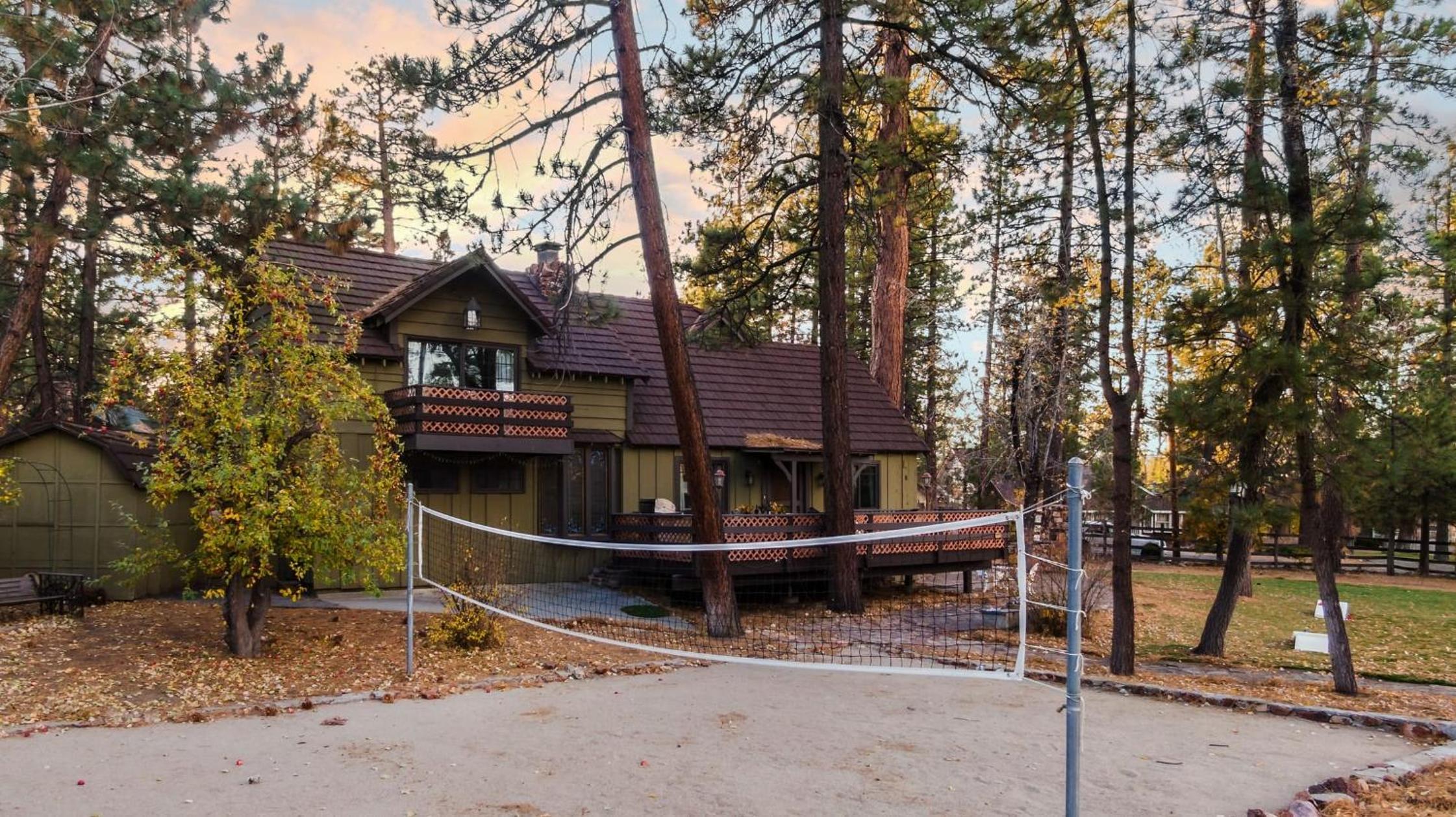 Sleeps 23 2 Homes Lakefront Private Dock Hot Tub Game Room Swingset View