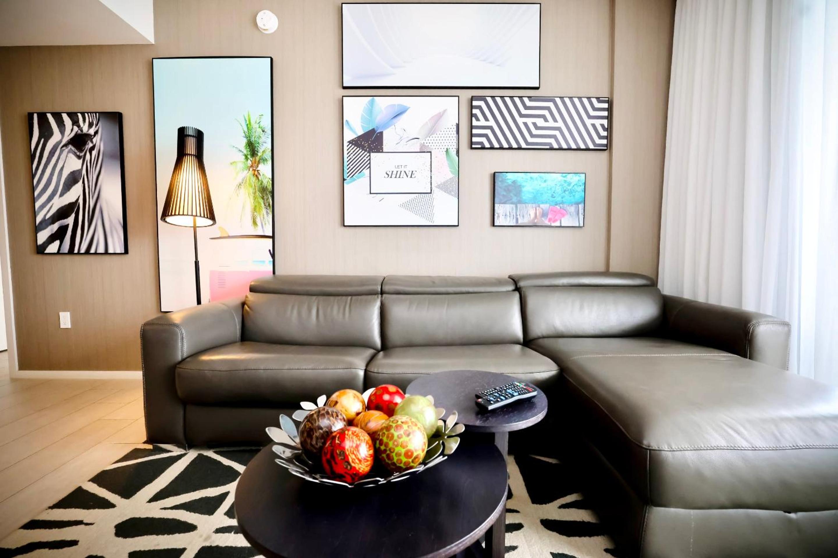 2 BDR Stunning Ocean View in Hyde Beach House