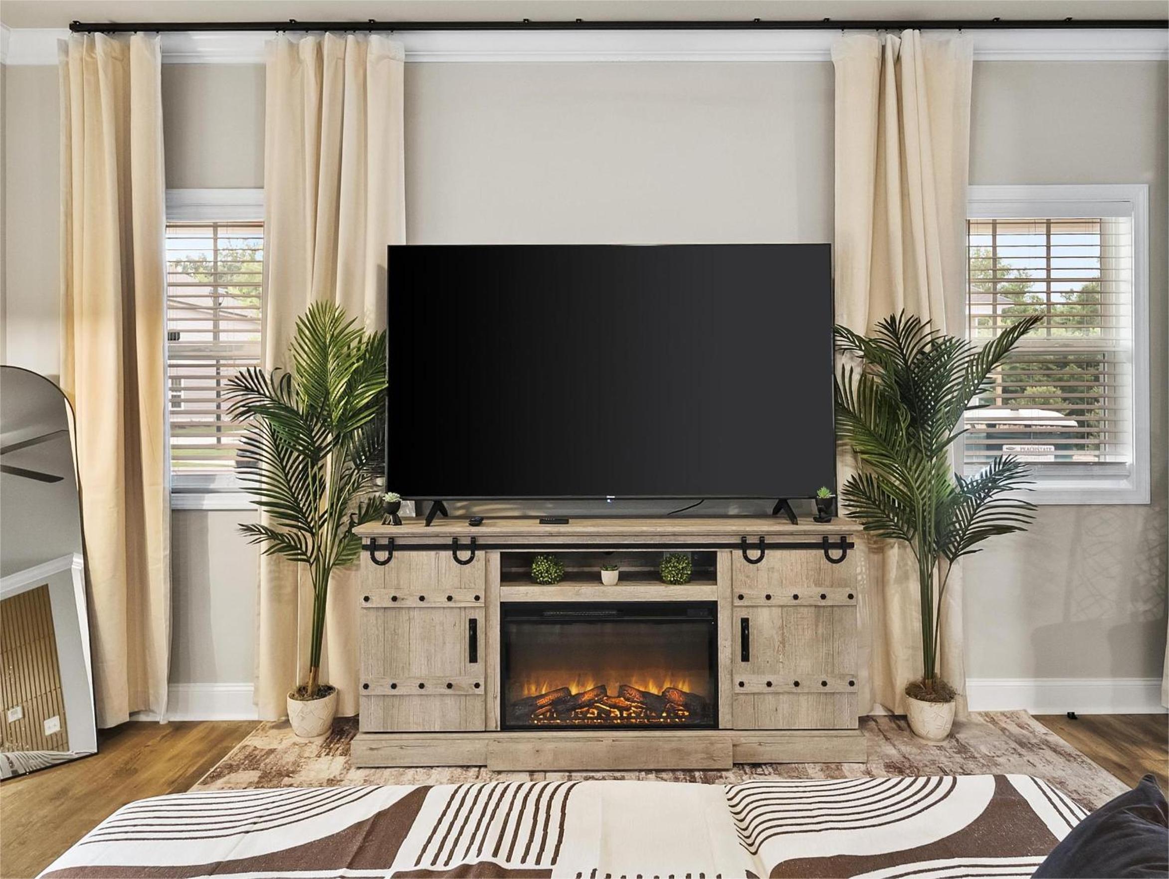 13 mins to Downtown & Stadium - Game Room - Game Day