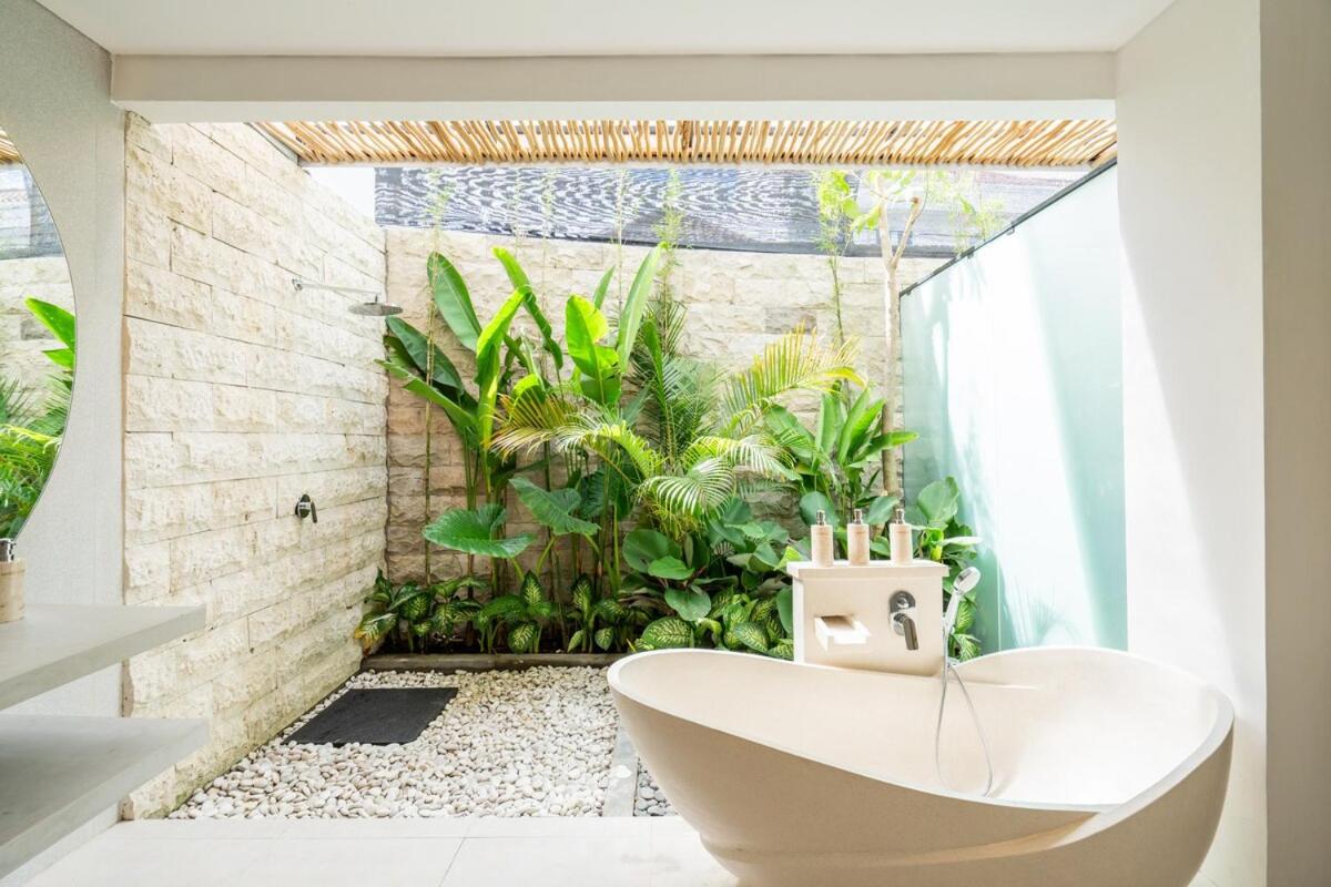 NEW! Villa Aurora - 4BR Villa in Kerobokan