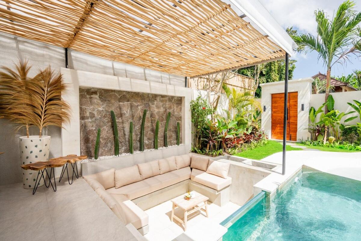 NEW! Villa Aurora - 4BR Villa in Kerobokan