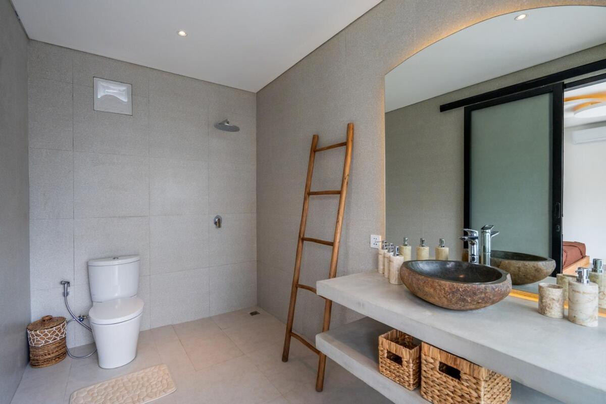 NEW! Villa Aurora - 4BR Villa in Kerobokan
