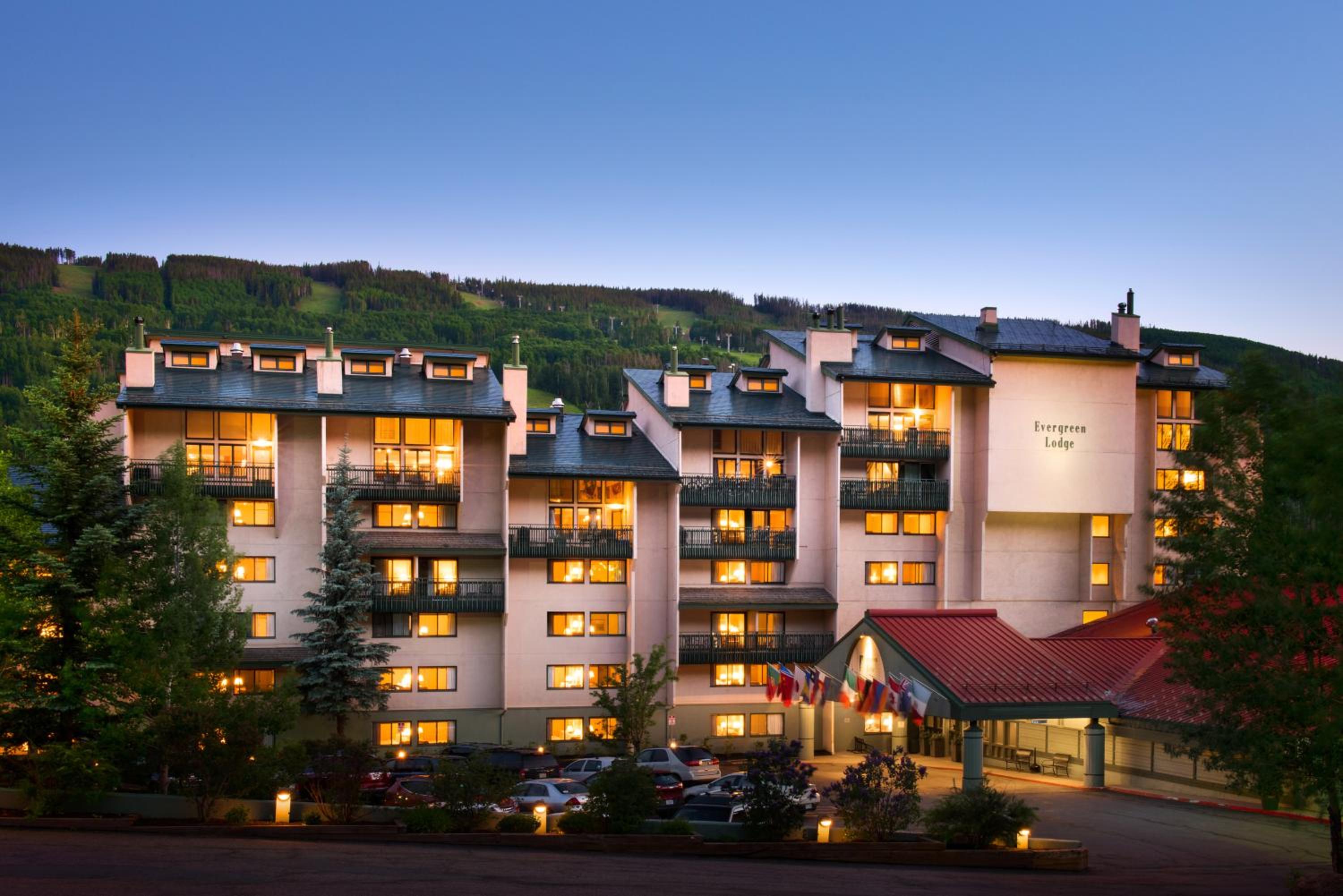 Exterior view of Evergreen Lodge at Vail