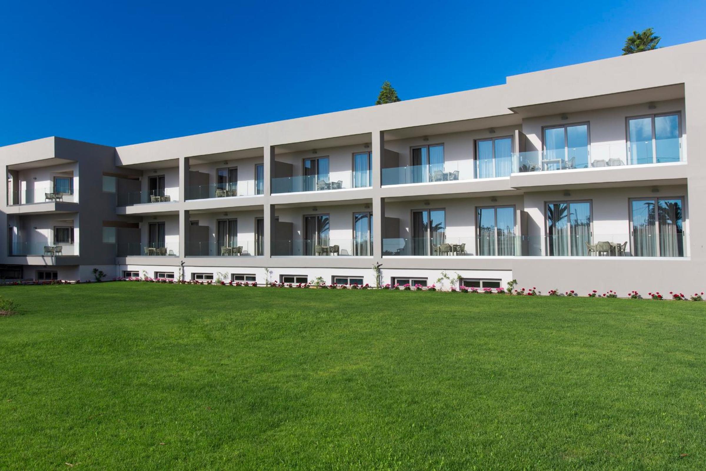 Hotel Marinos Beach Hotel - Image 1