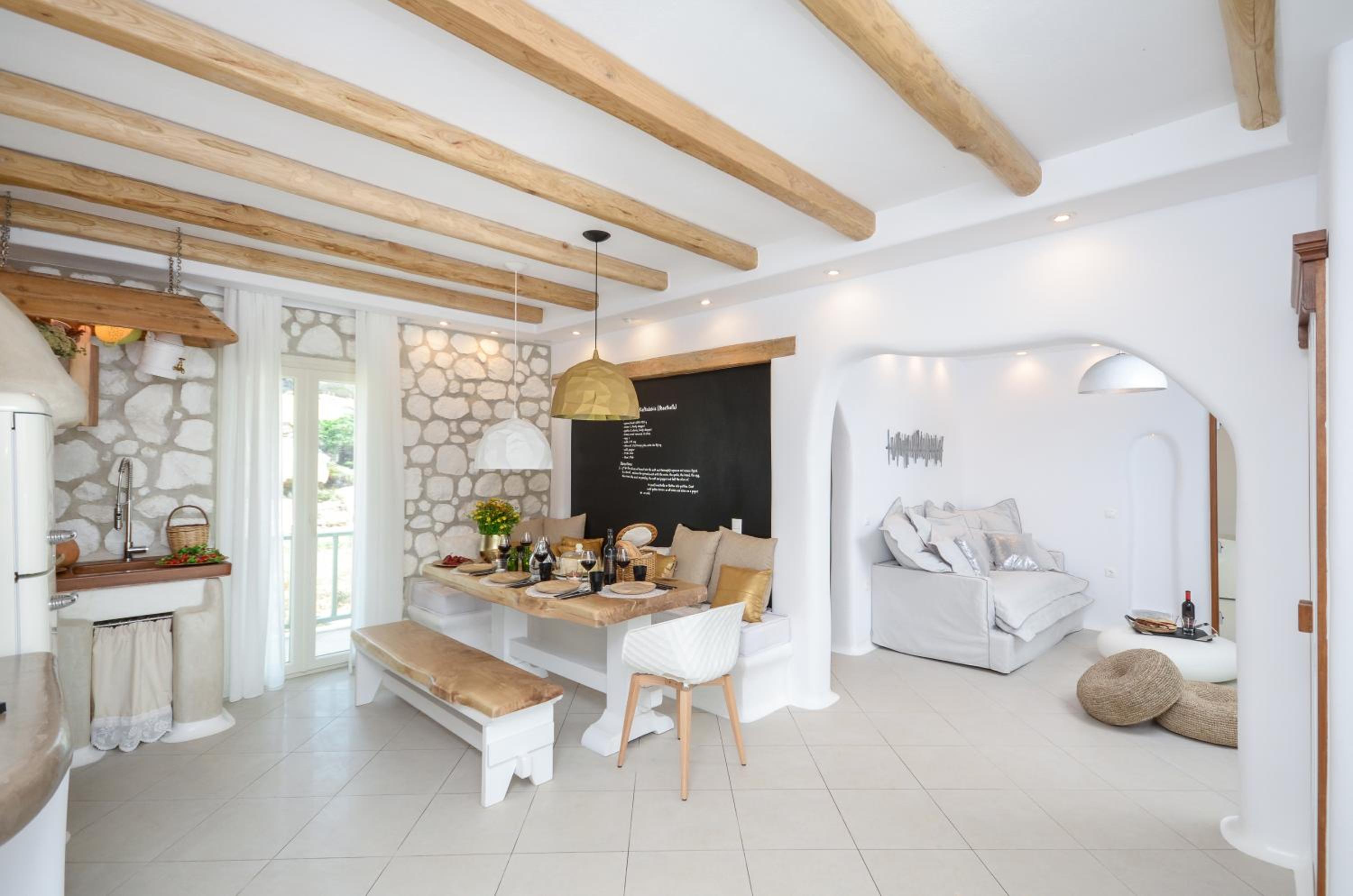 Naxos Euphoria Suites
